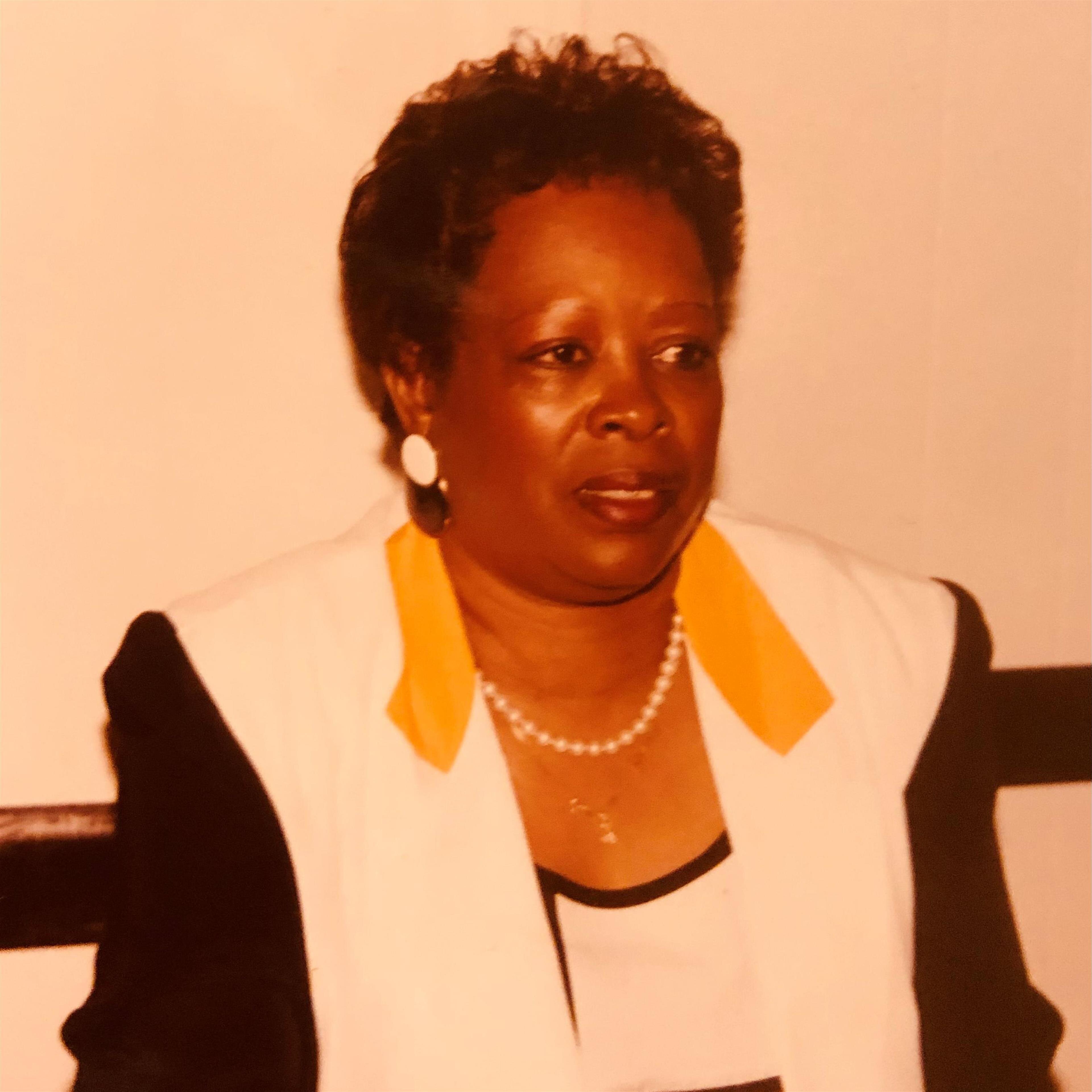 Thelma L Williams