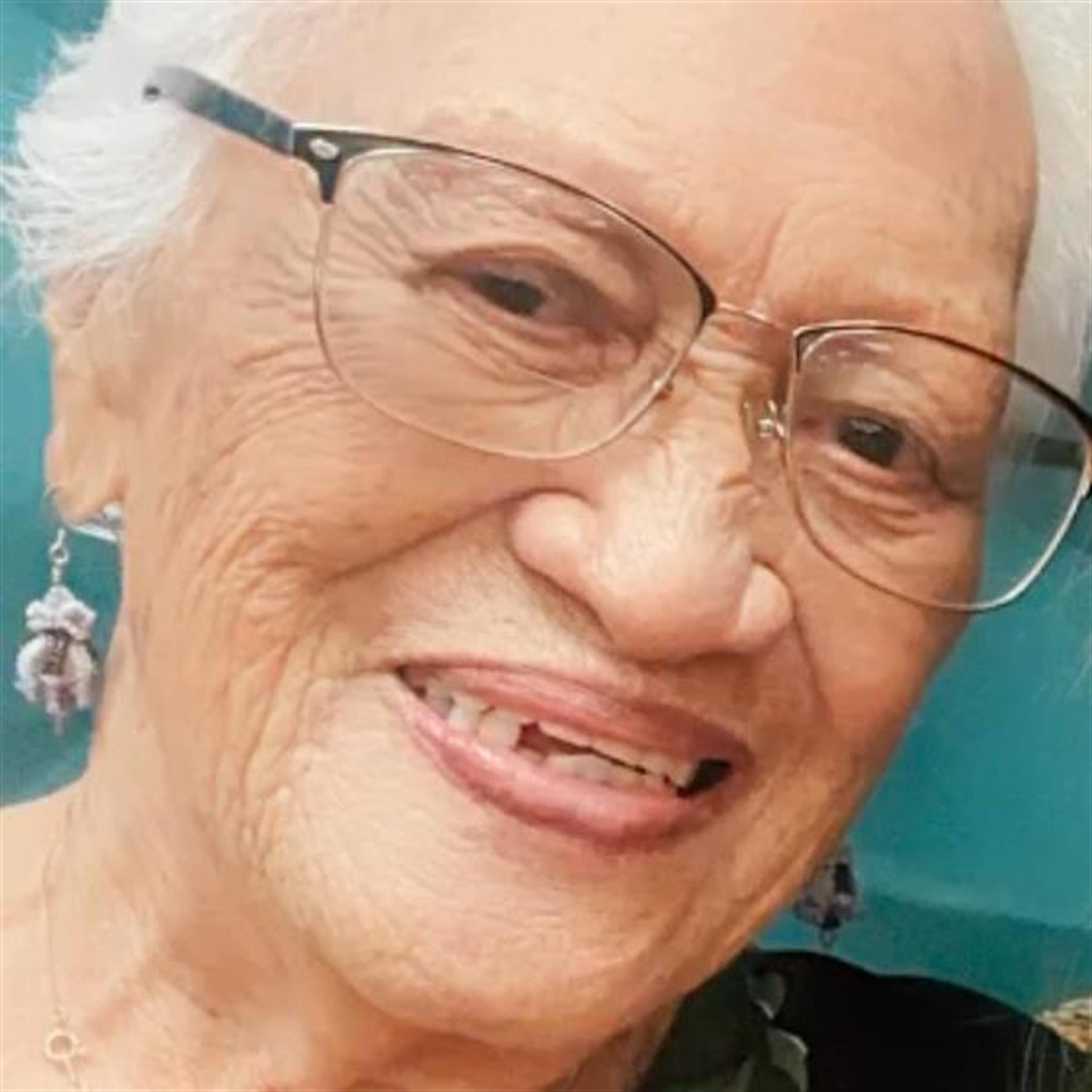 Adline Keanuenuepio'okalaniku'umanai Hoshino(Apo)