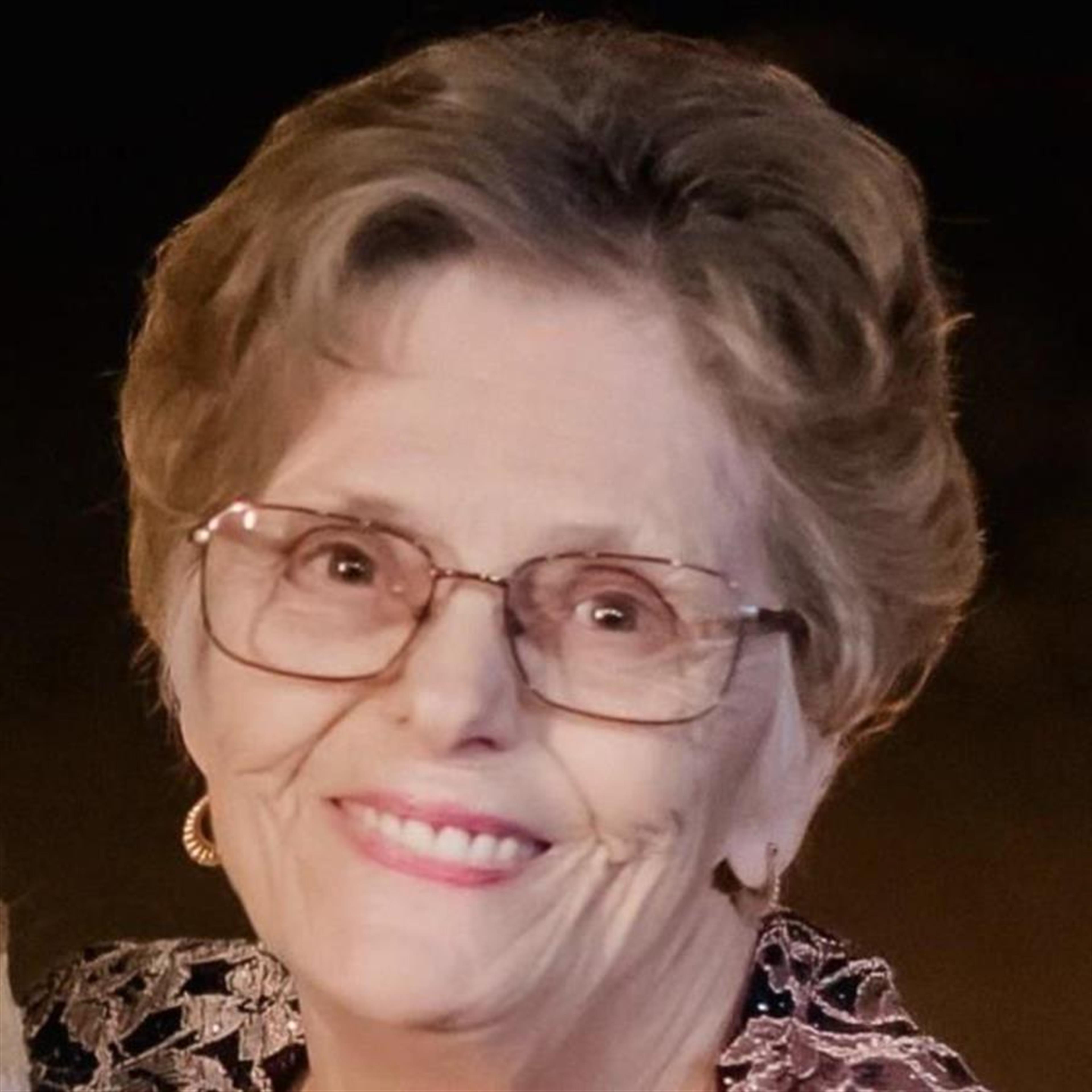 Marcella Lucinda Henrichs' obituary picture