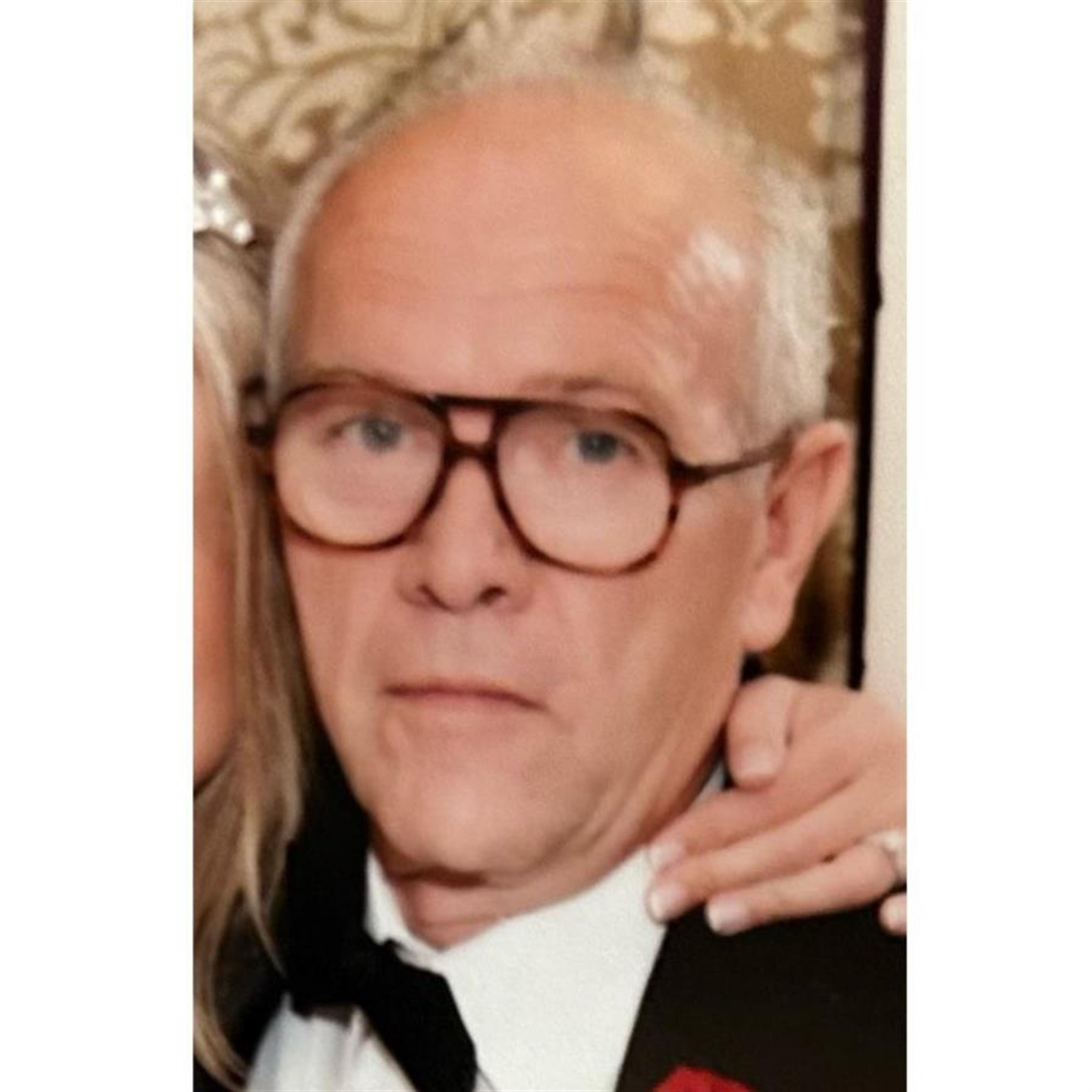 Henry Lapinski's obituary picture