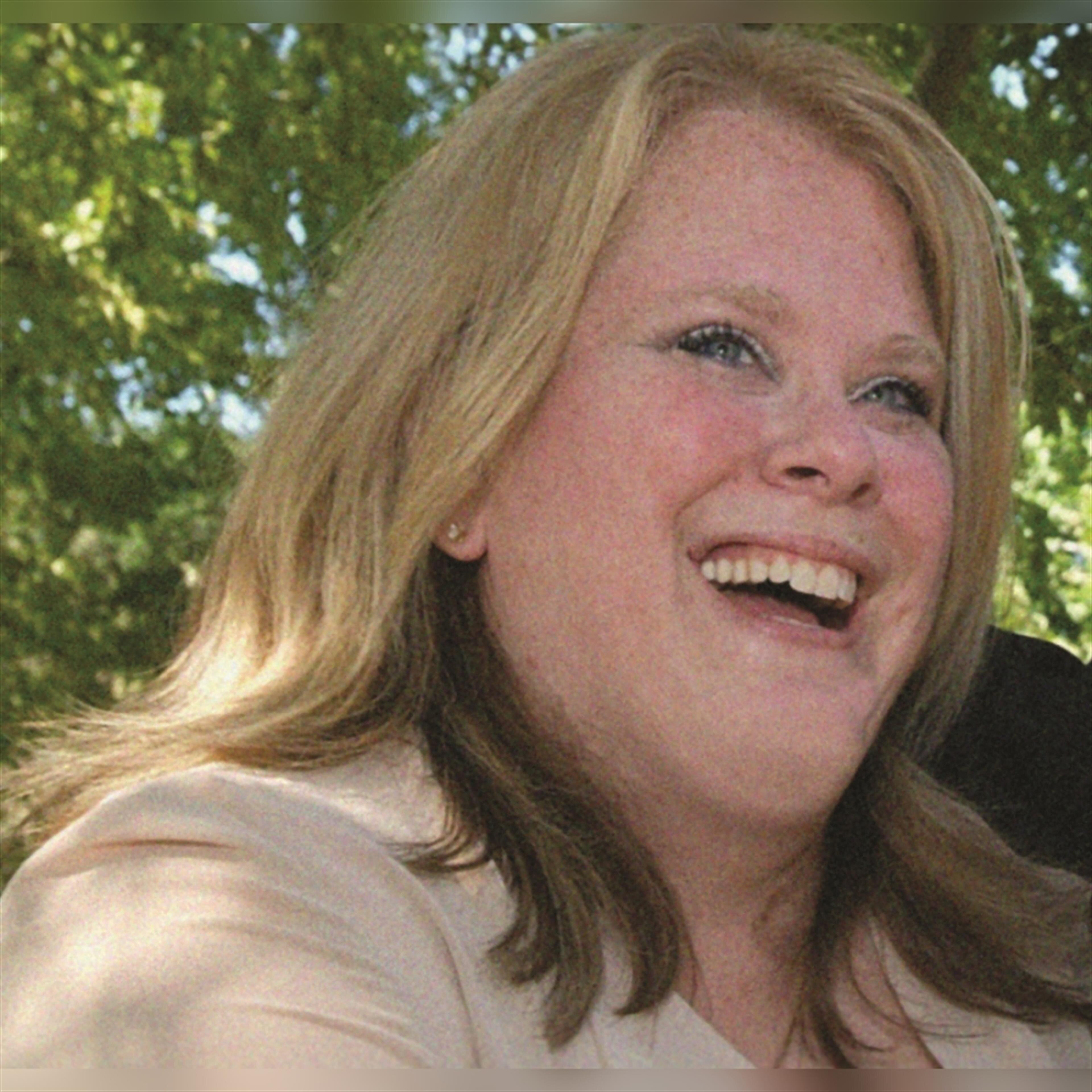 Lisa Edwards