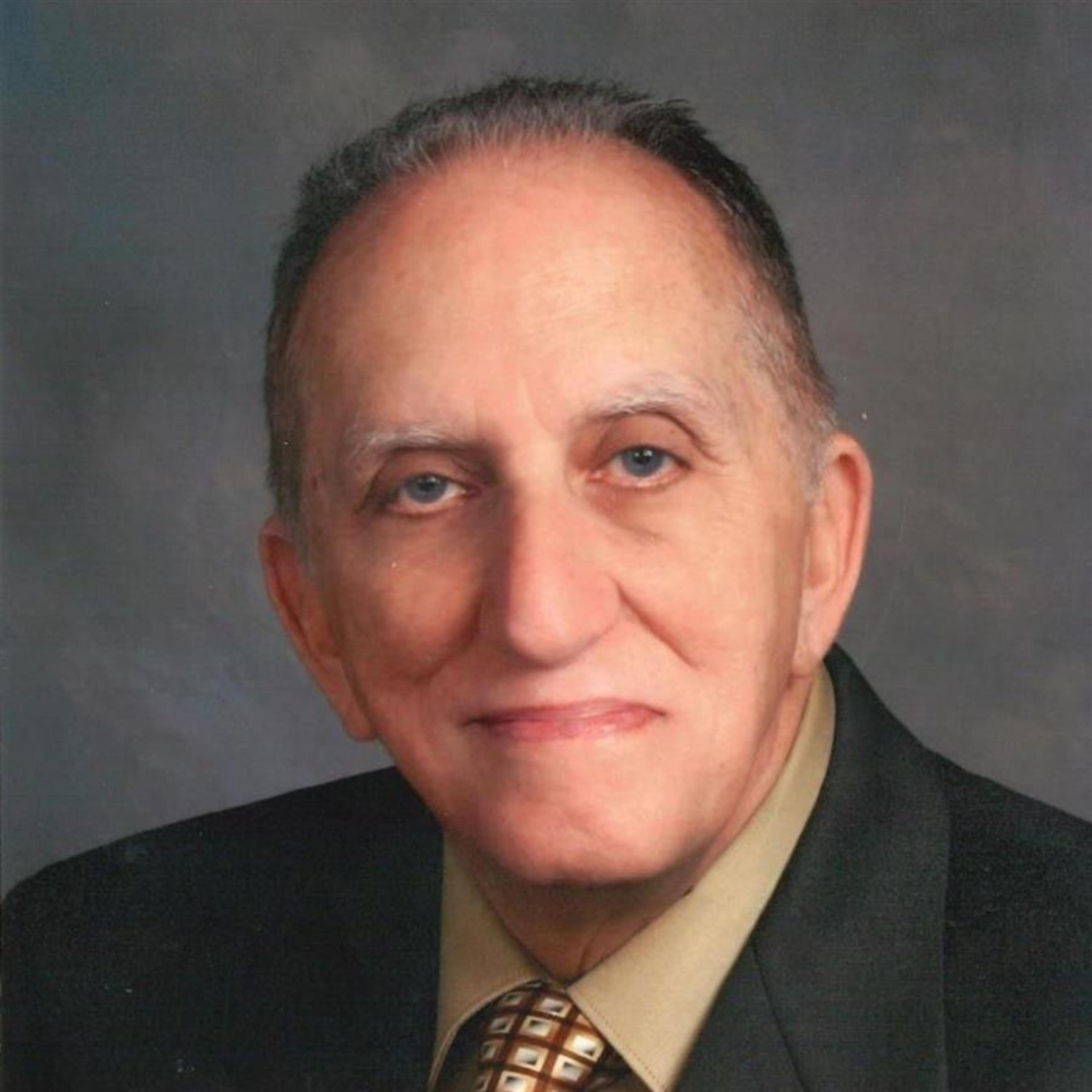 Adan L Fons