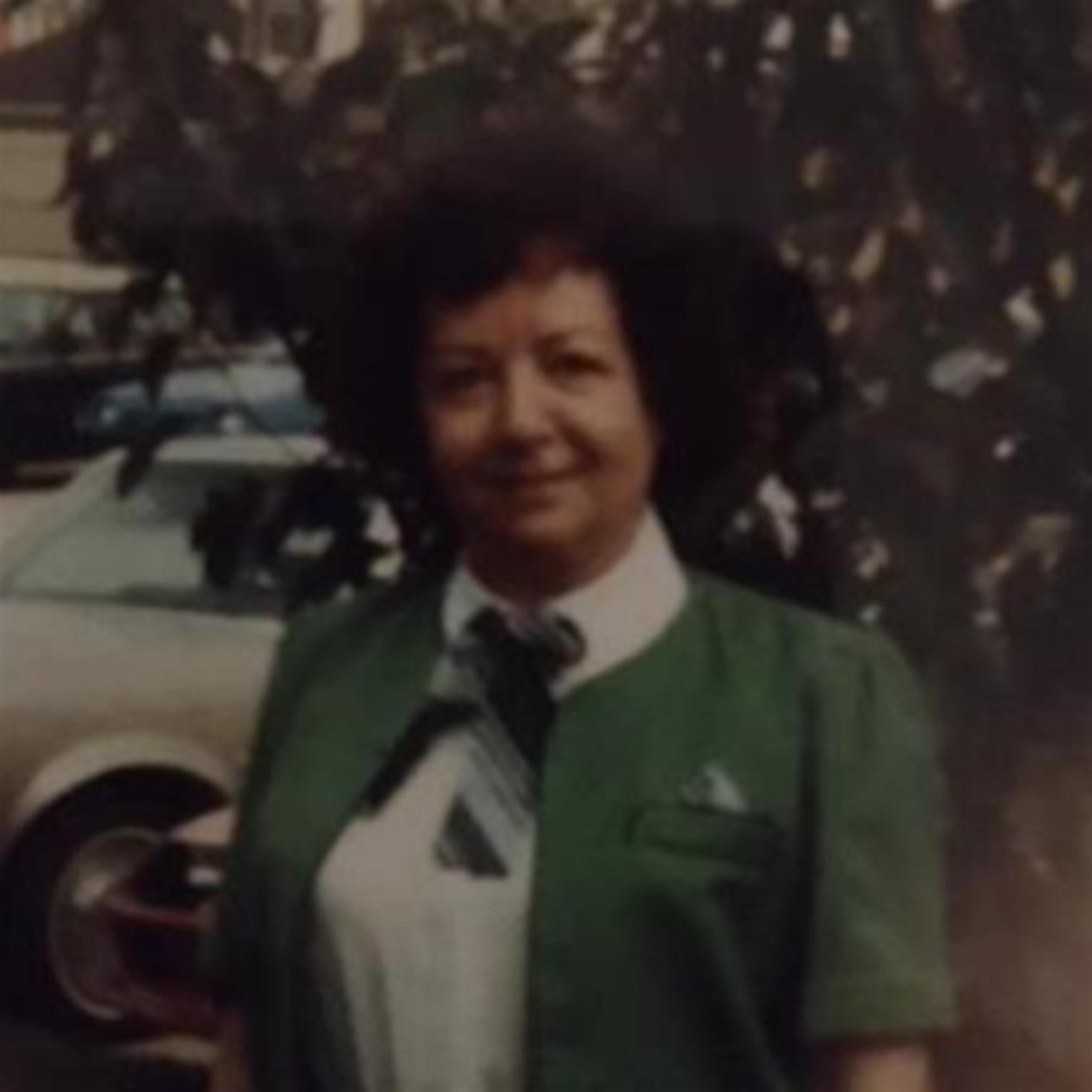 Elsie Lydia Bedocs