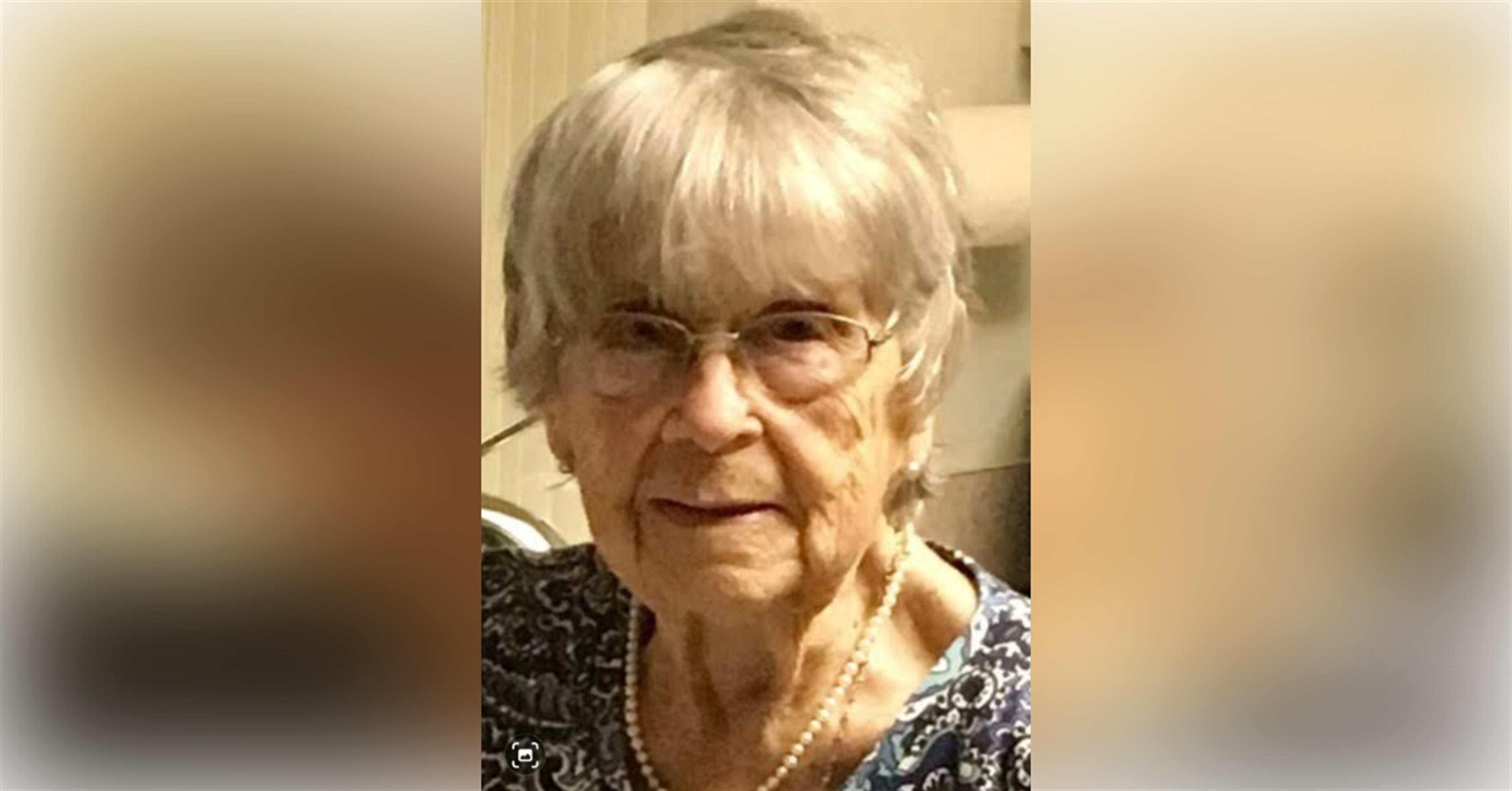 Lois Irene Skrabut