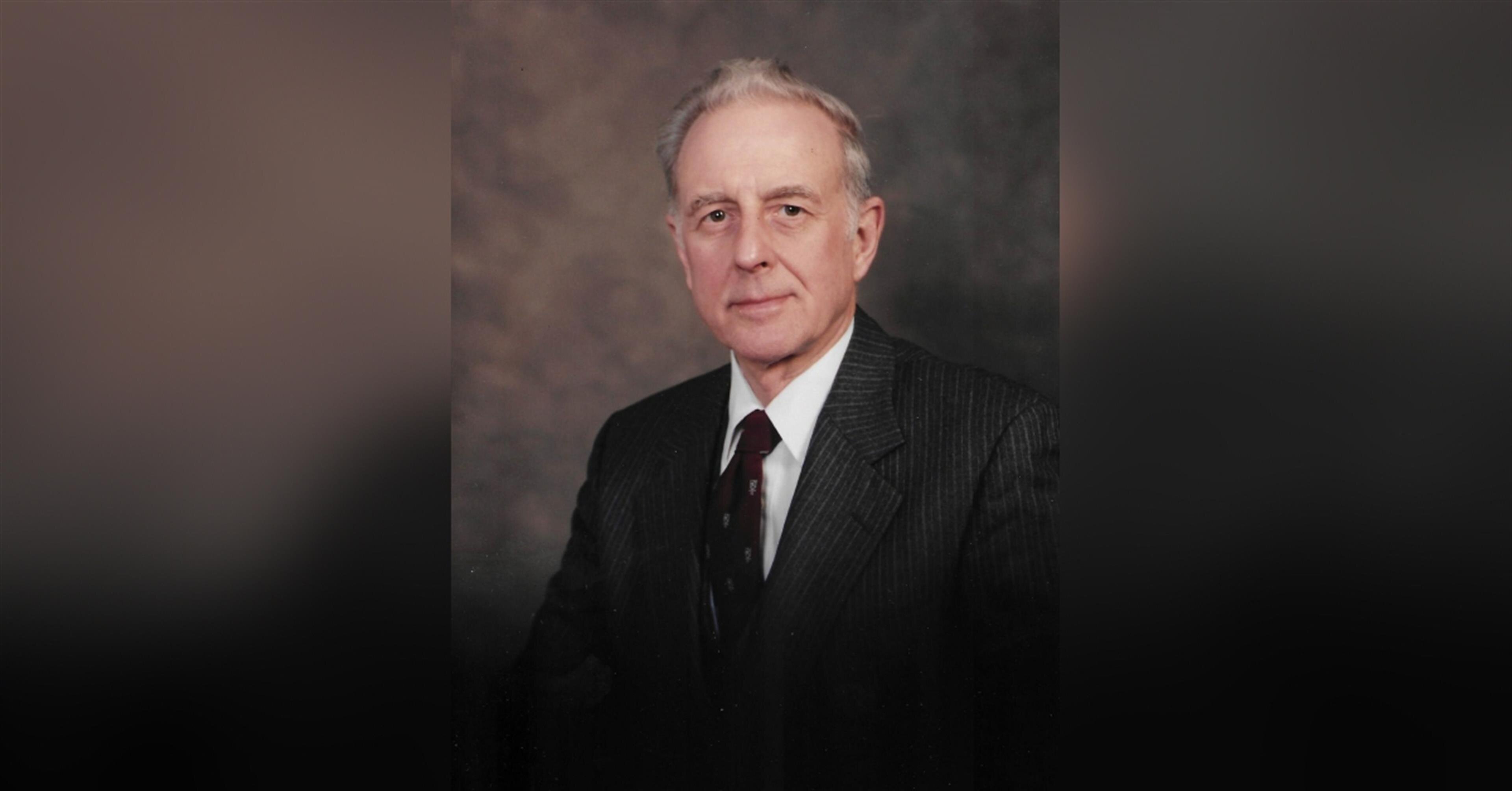 Roy   W. Riehl