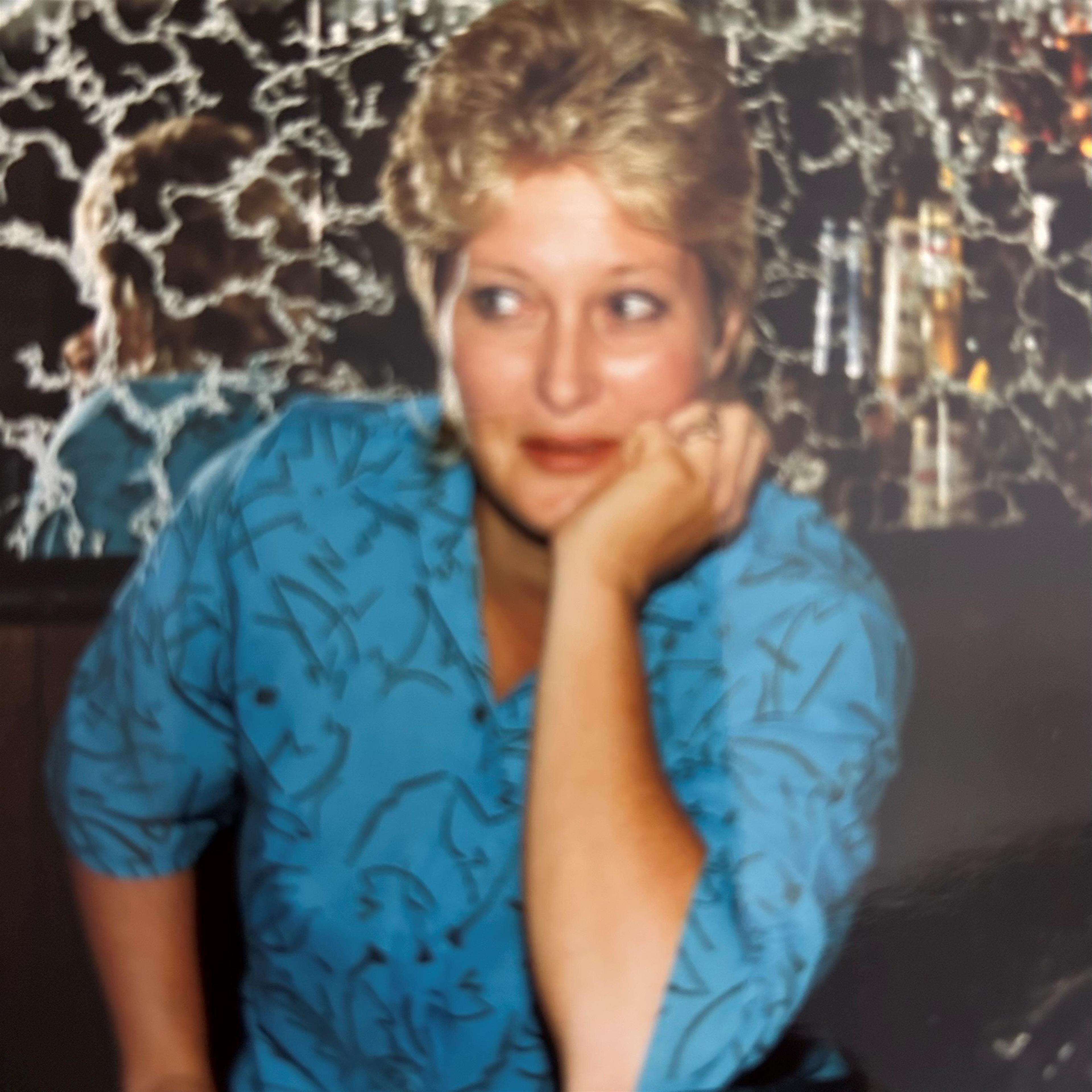 Jeanne L Lipstas