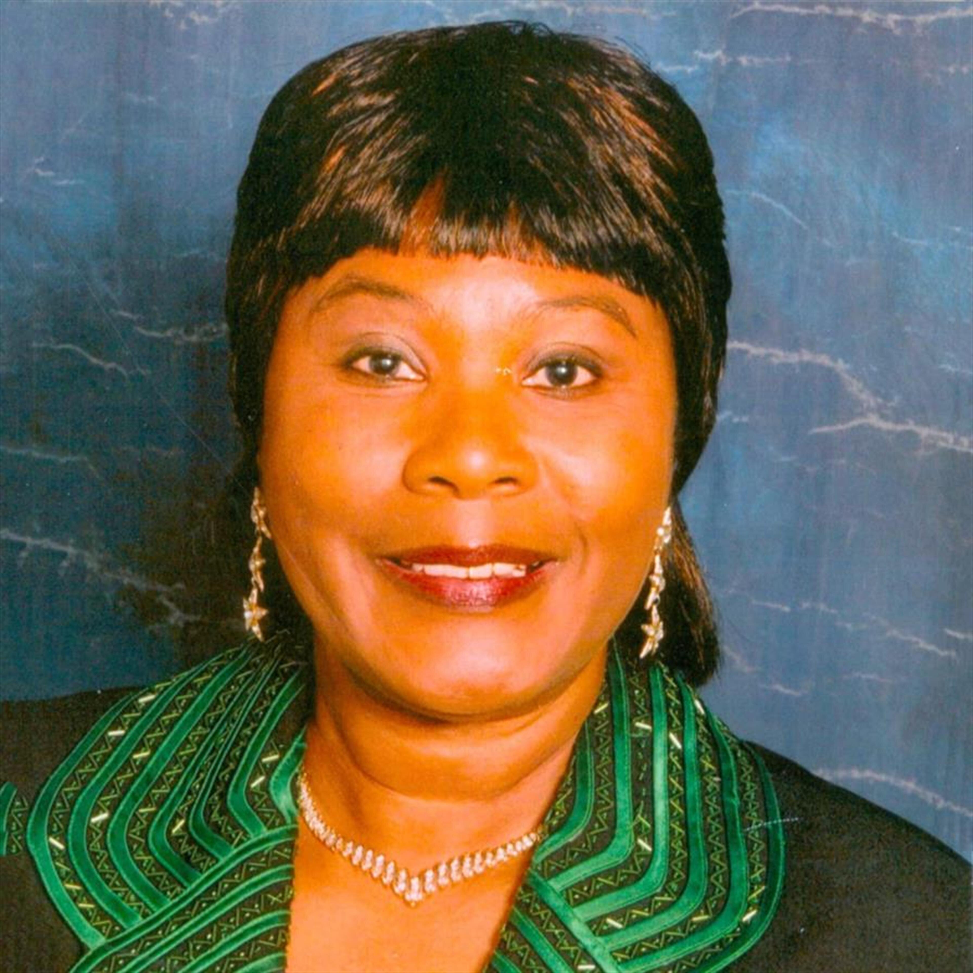 Ethel Lee Holmes
