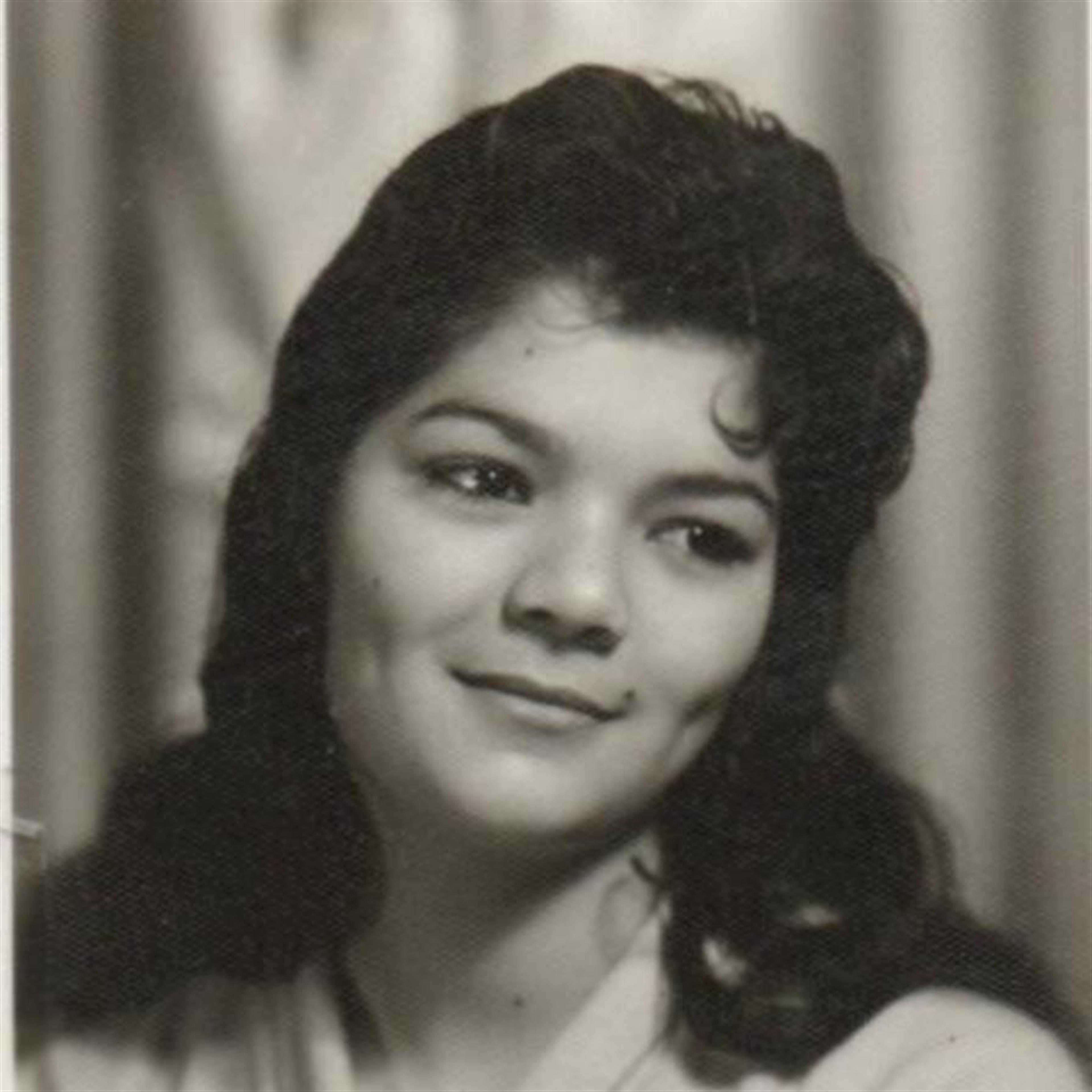 Mary L Carrillo