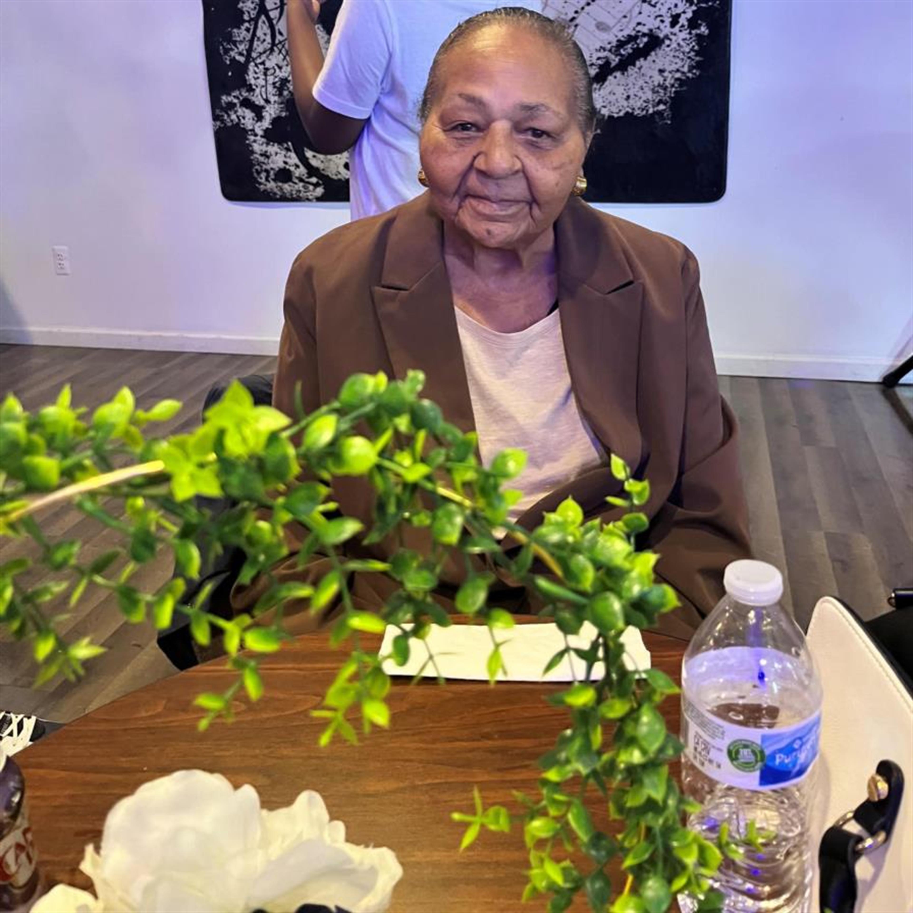 MS. DOROTHY REGINA PORTER