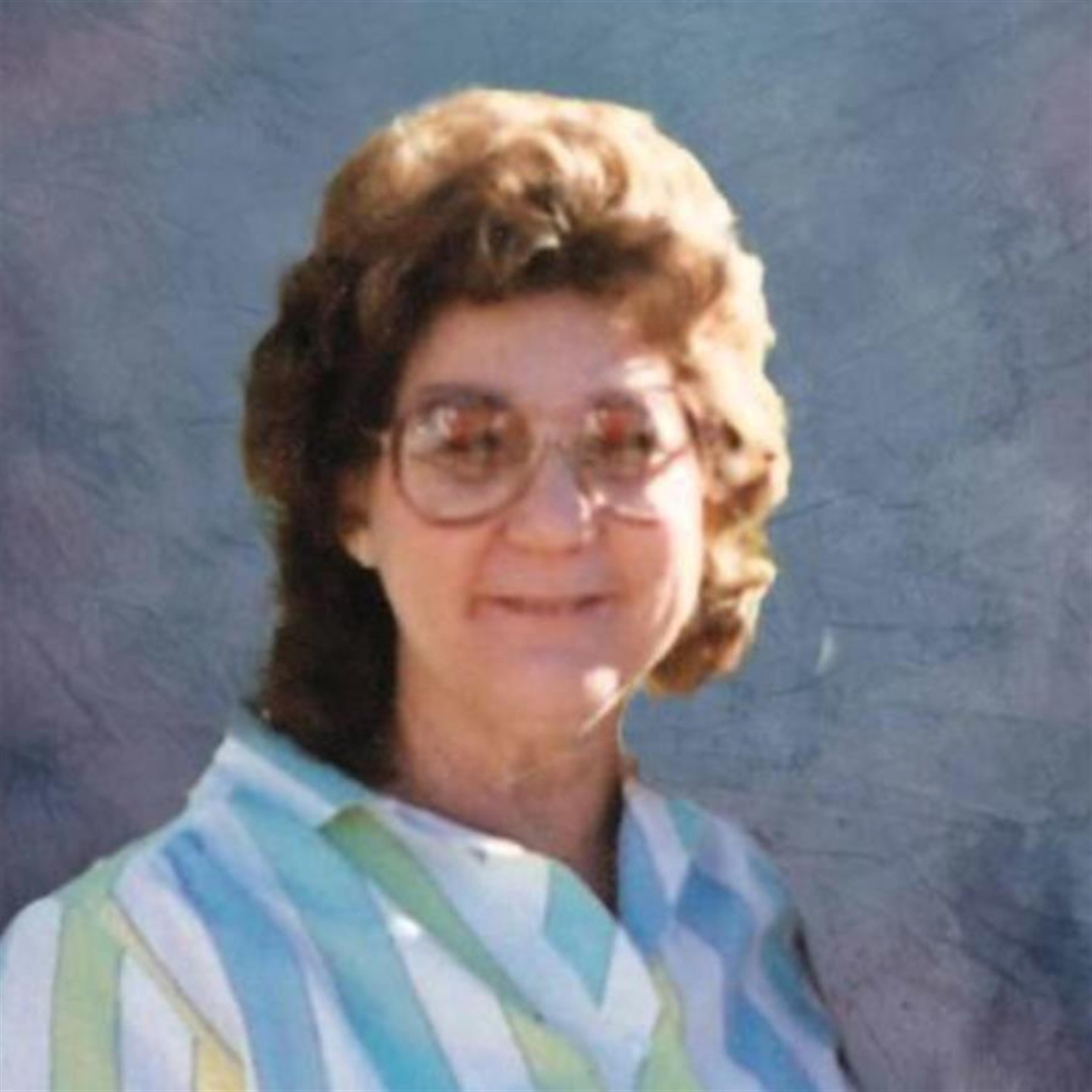 Shirley Theresa Rossiter's obituary picture
