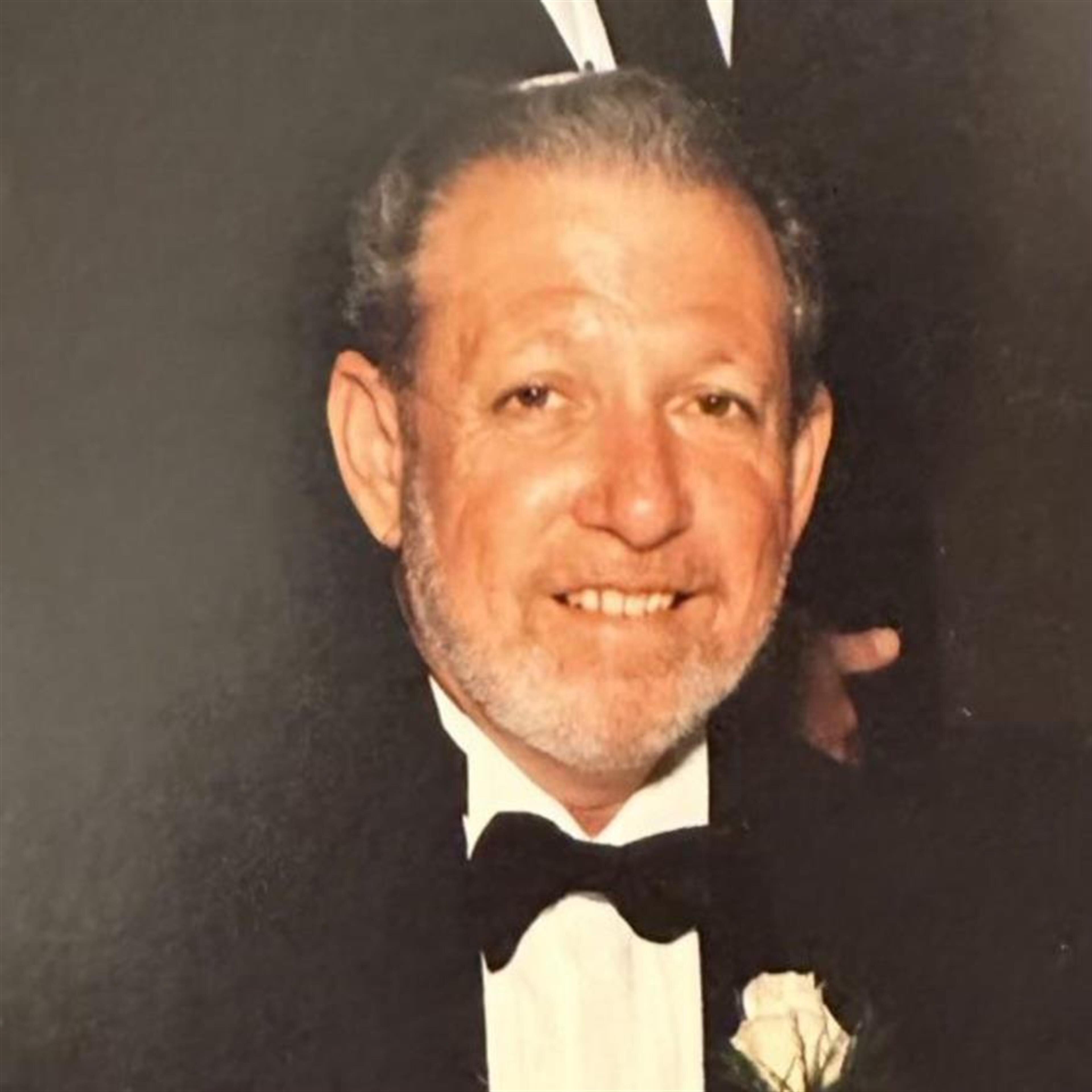 Robert D Goldstein