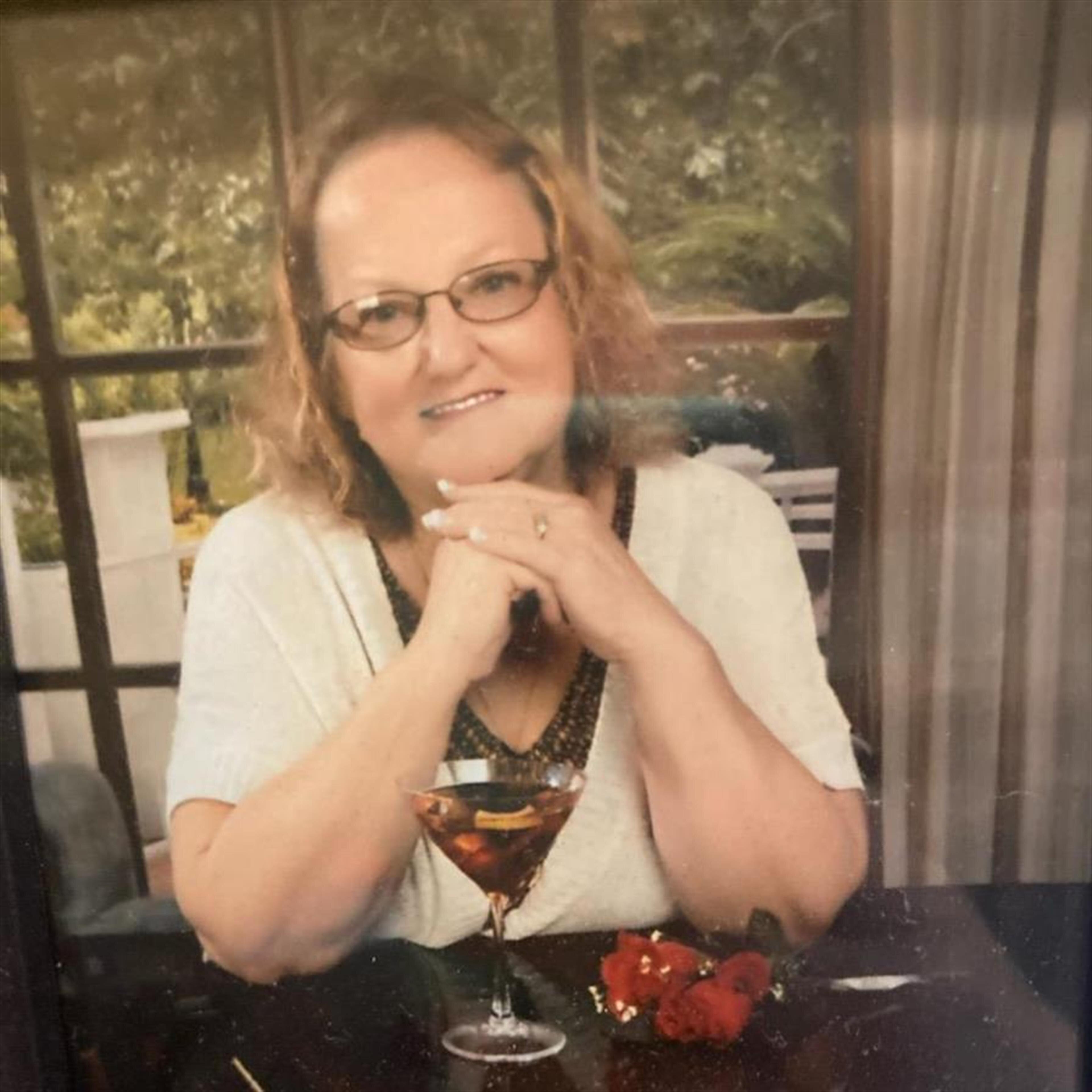 Suzanne Louise Hammontree