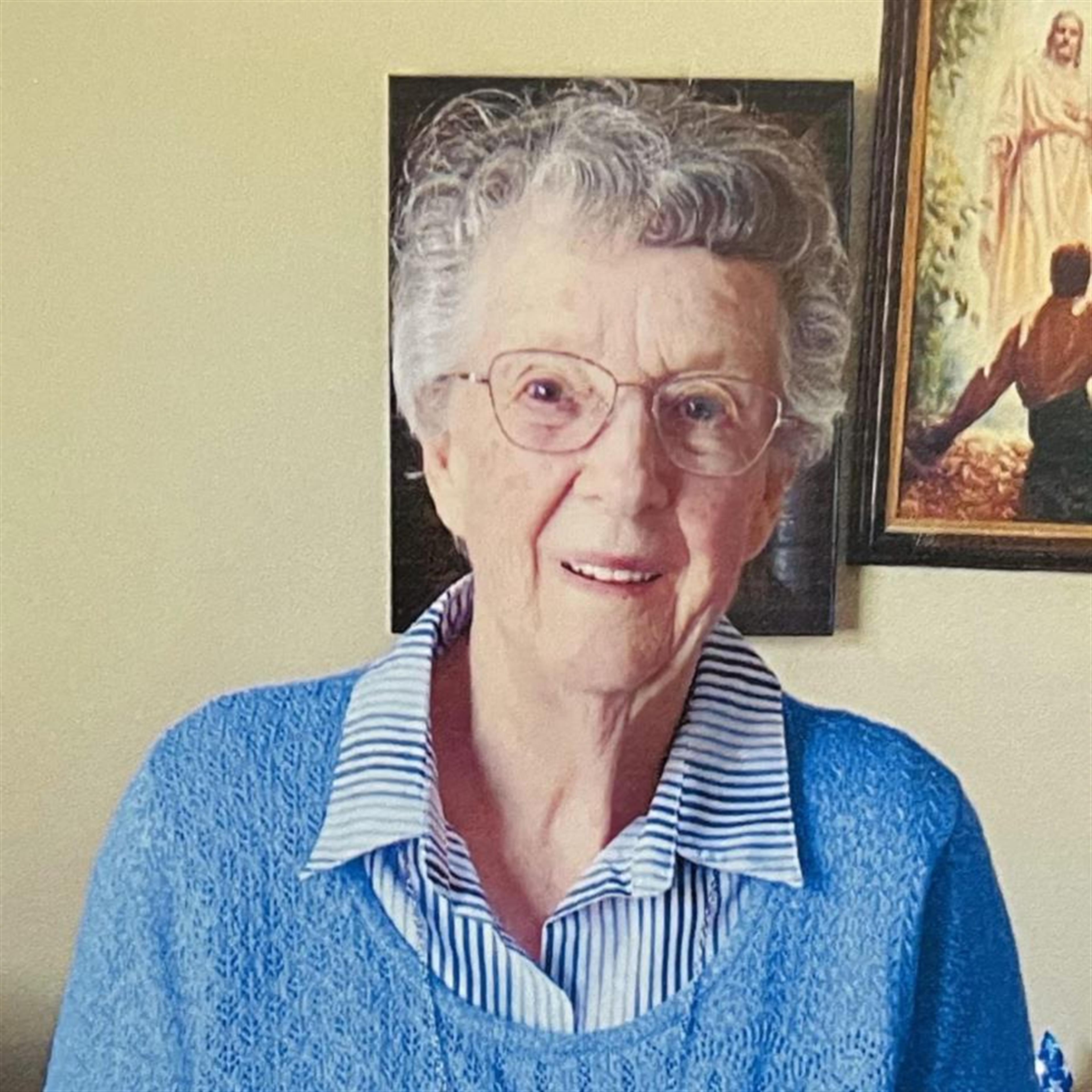 Ramona Inez (Tucker) Lewis' obituary picture