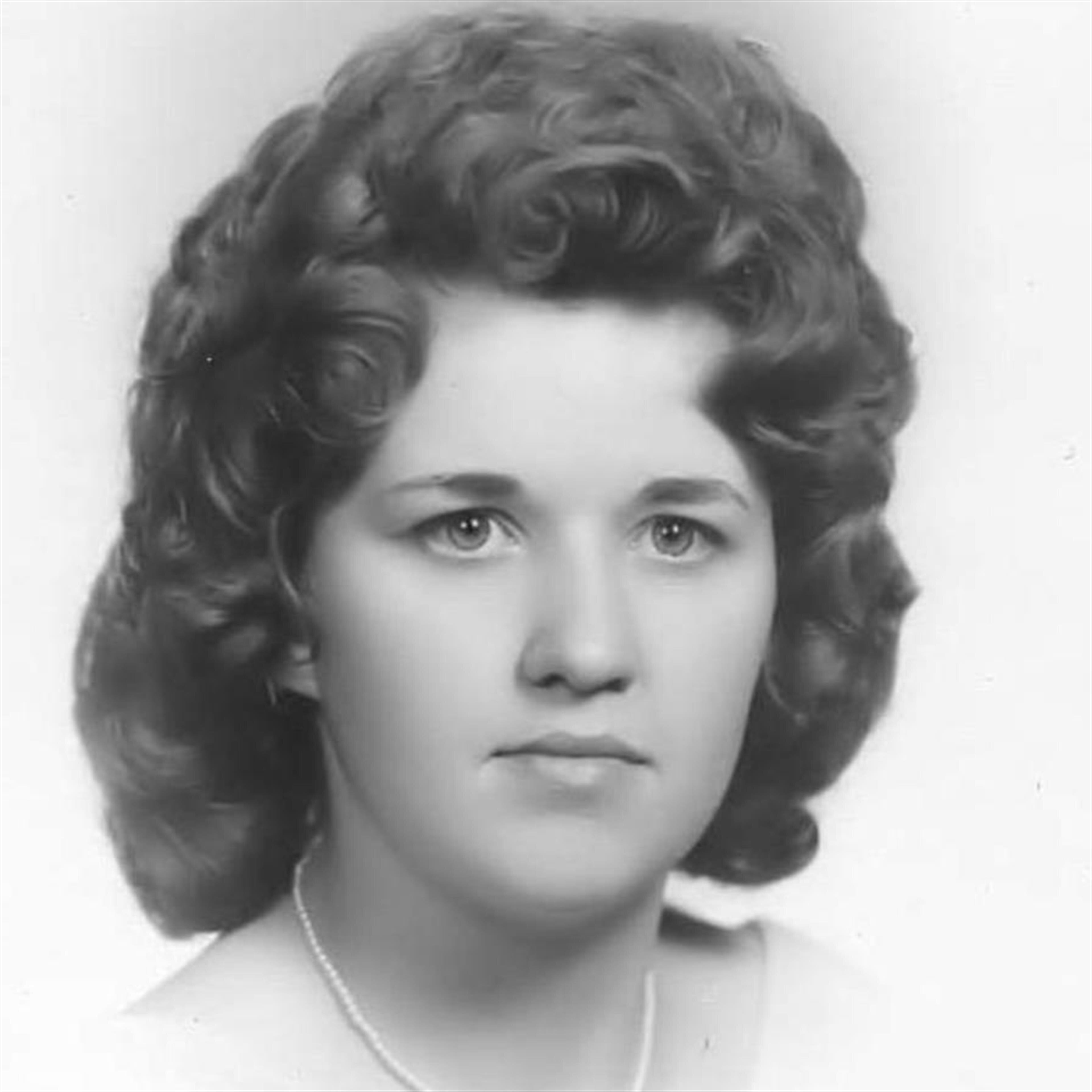 Mrs. Marilyn Lee-Hunt Hemingway