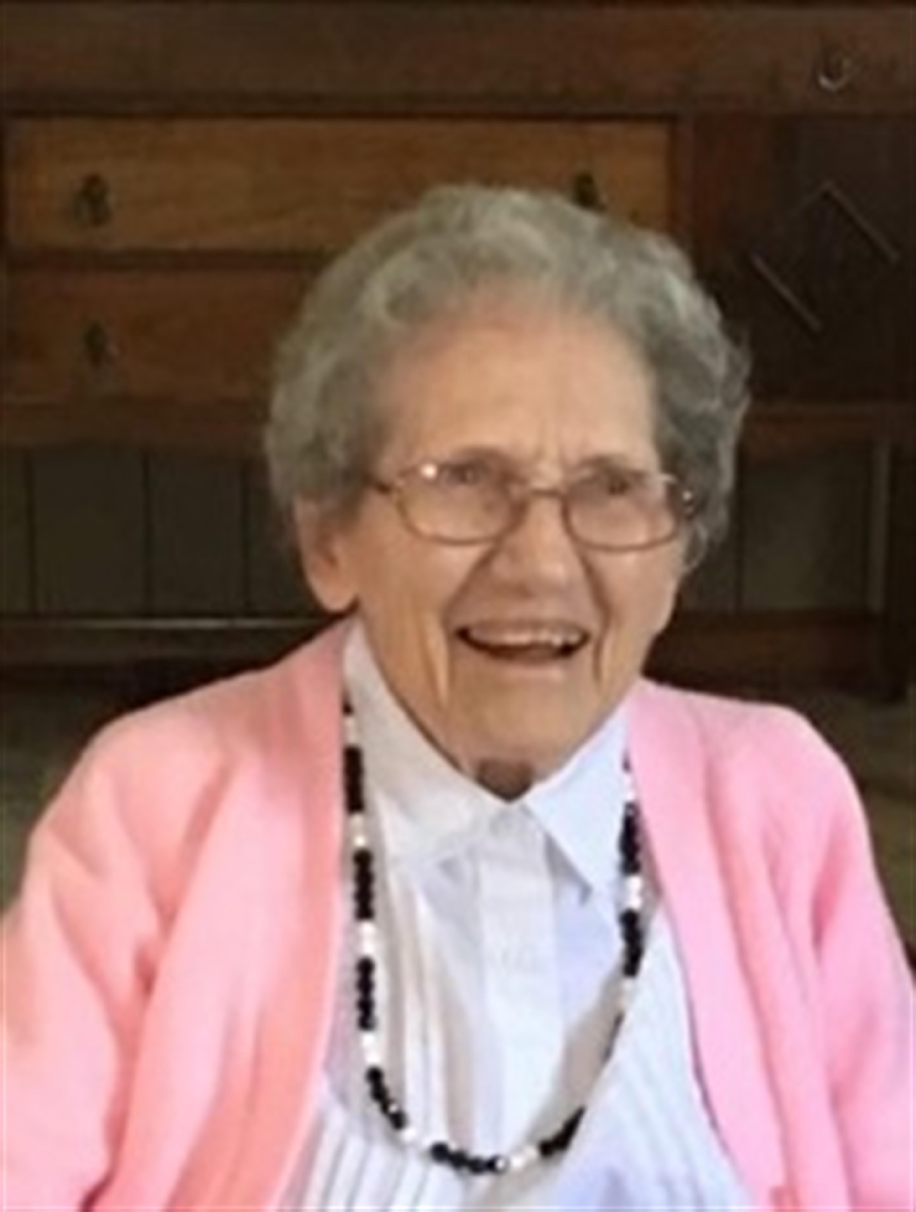 Treva L. (Everitt)  Eversole