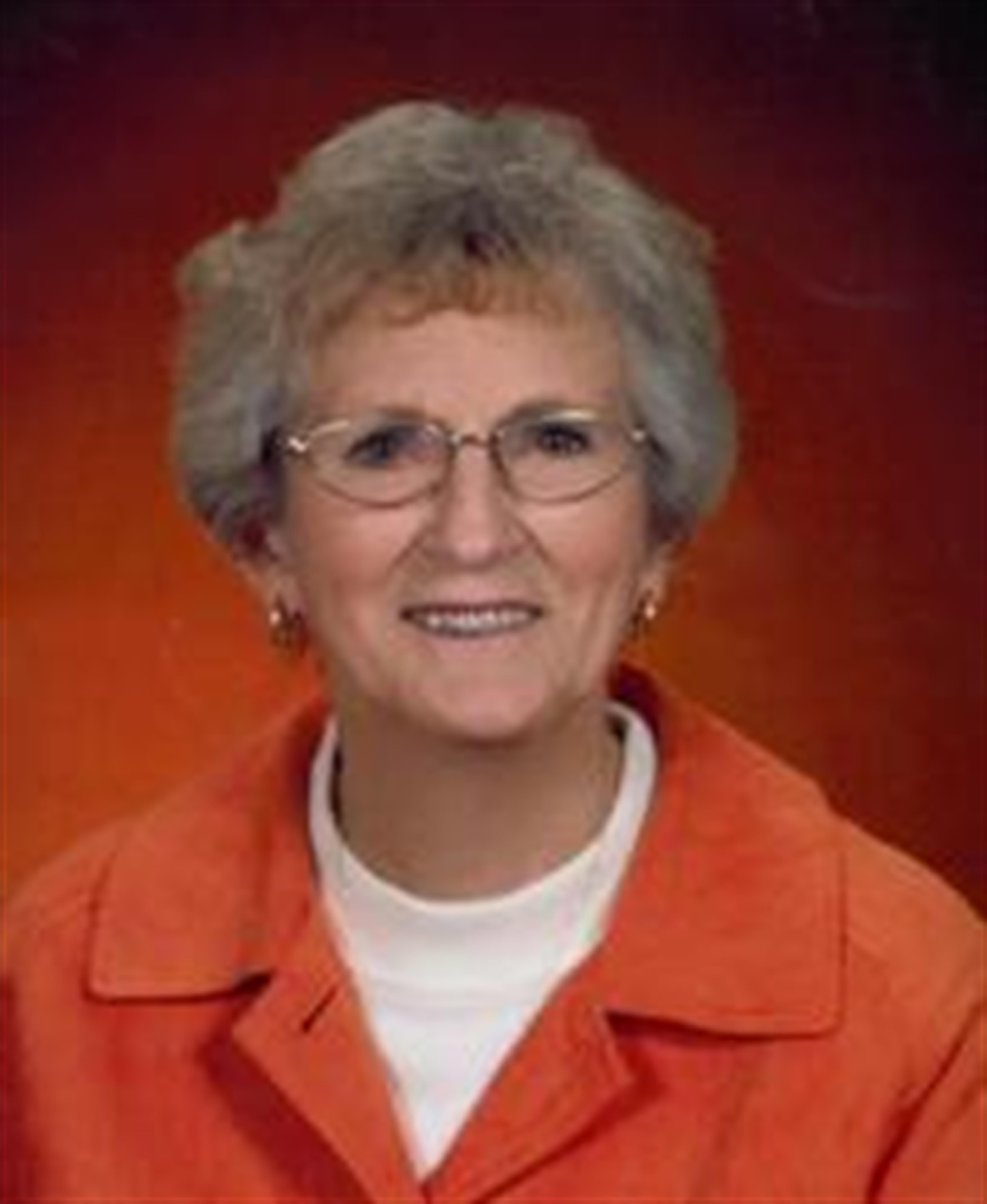 Beata Bee (Smith)  Lackey