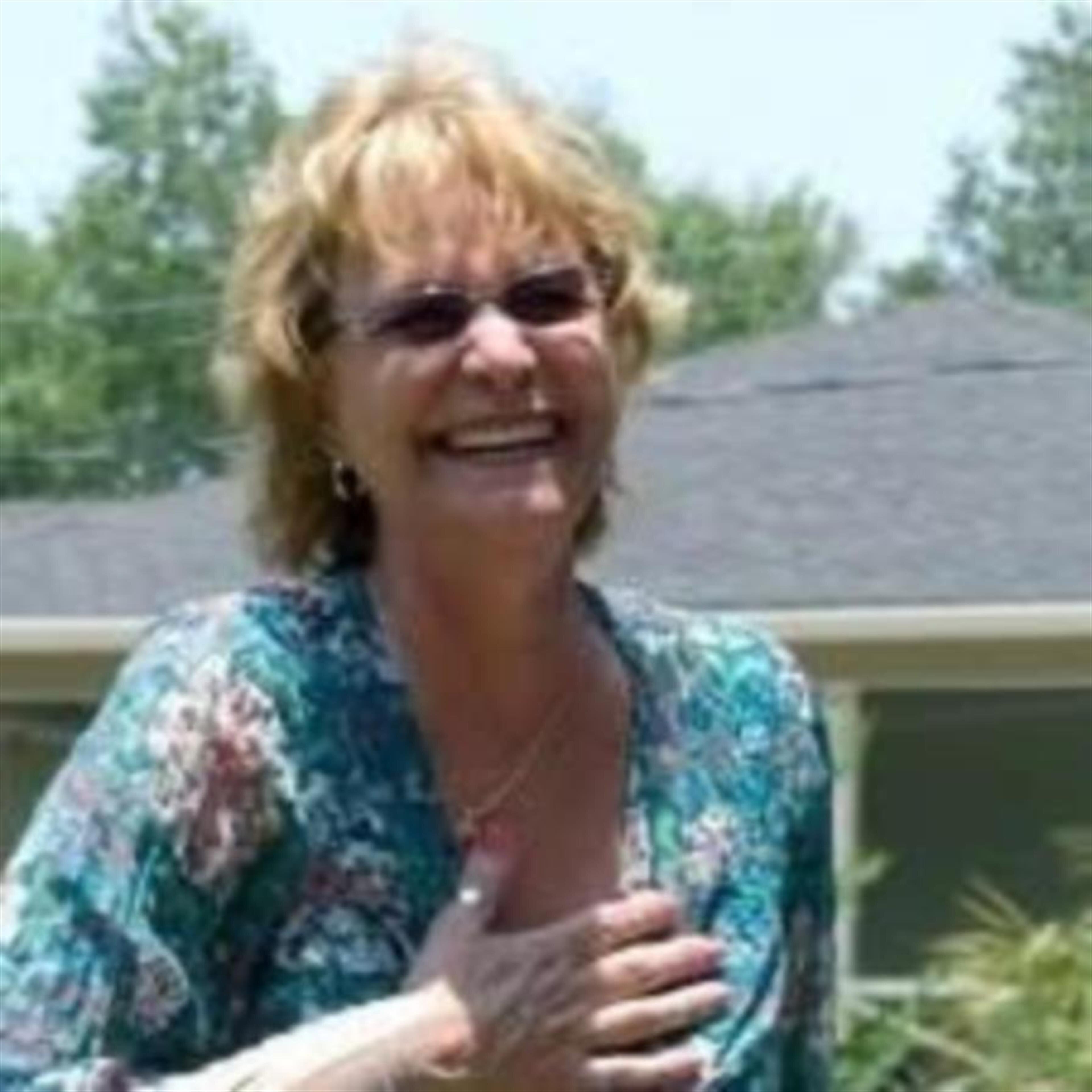 Leslie Alice White