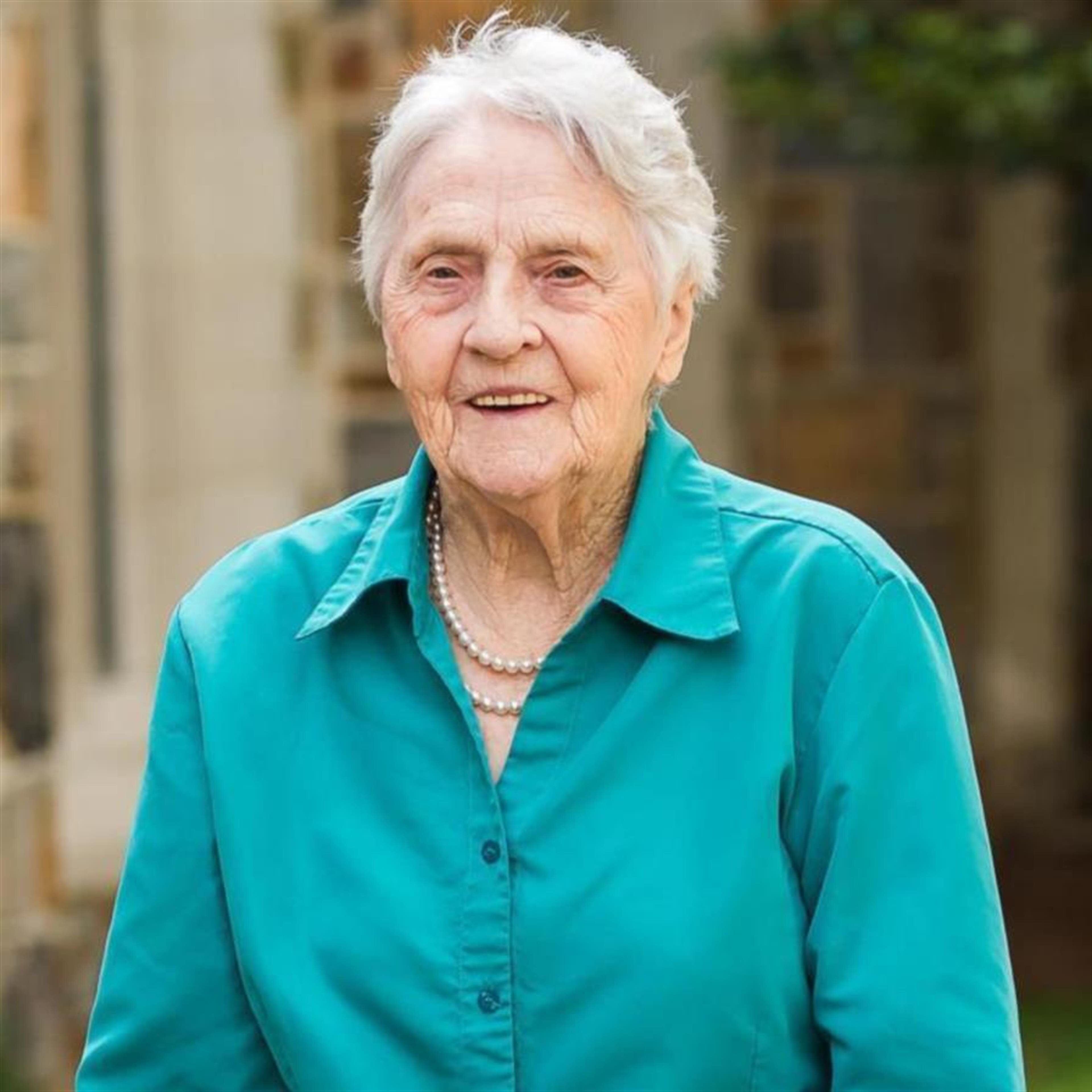 Joyce Agnes Holmes (Bolivar)