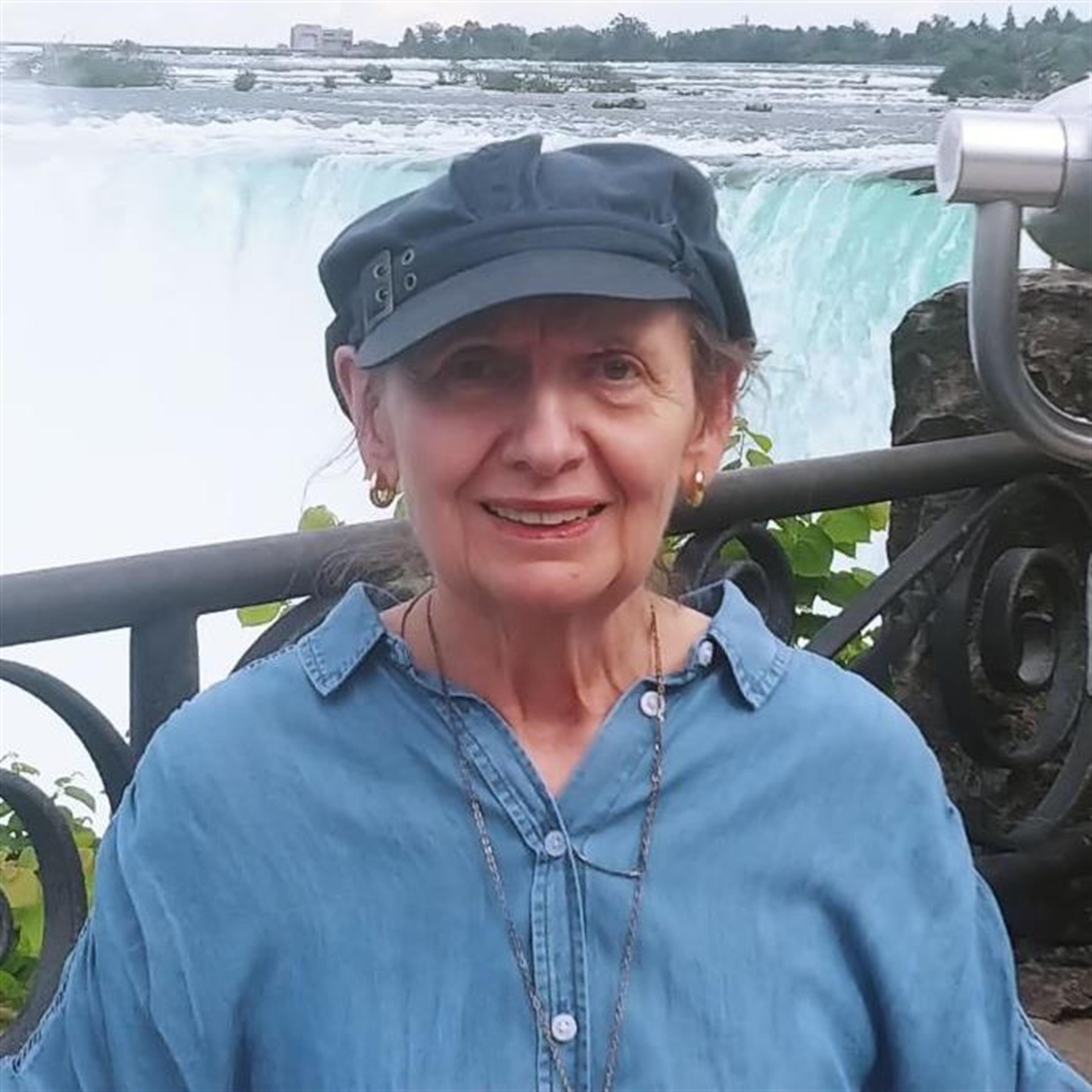 Nanette Marie Thompson