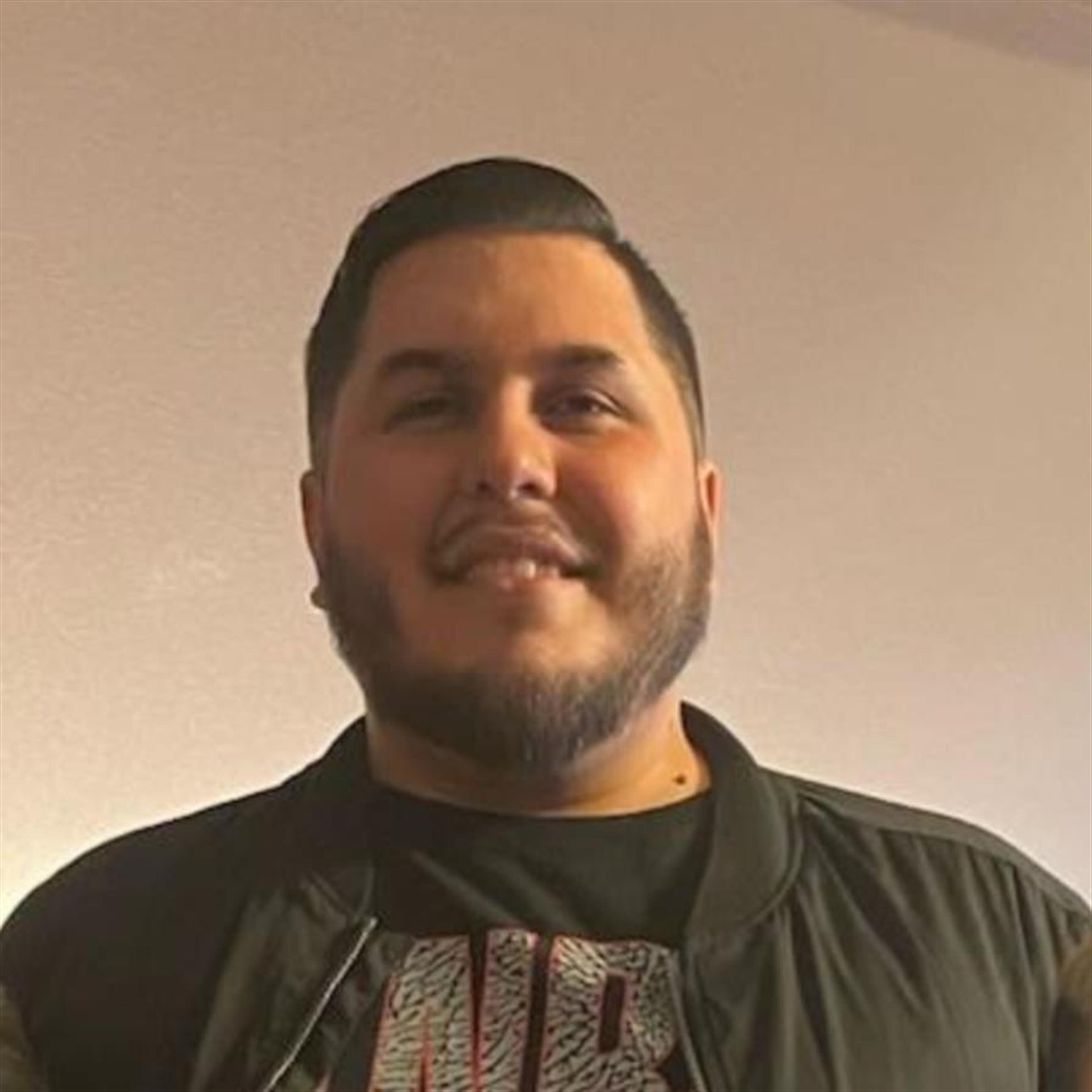 Robert Carlos Quinonez