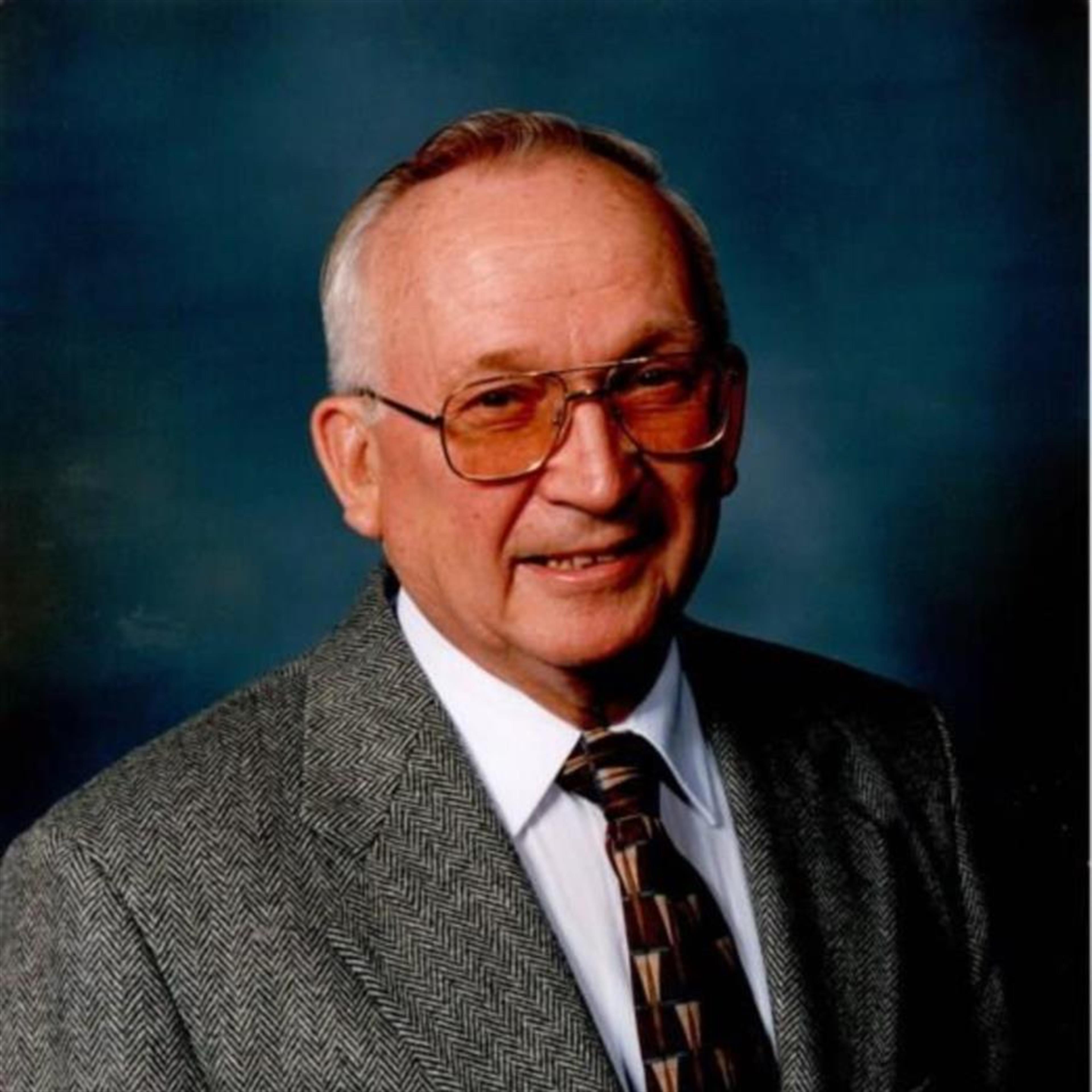 Richard Elwood Howard