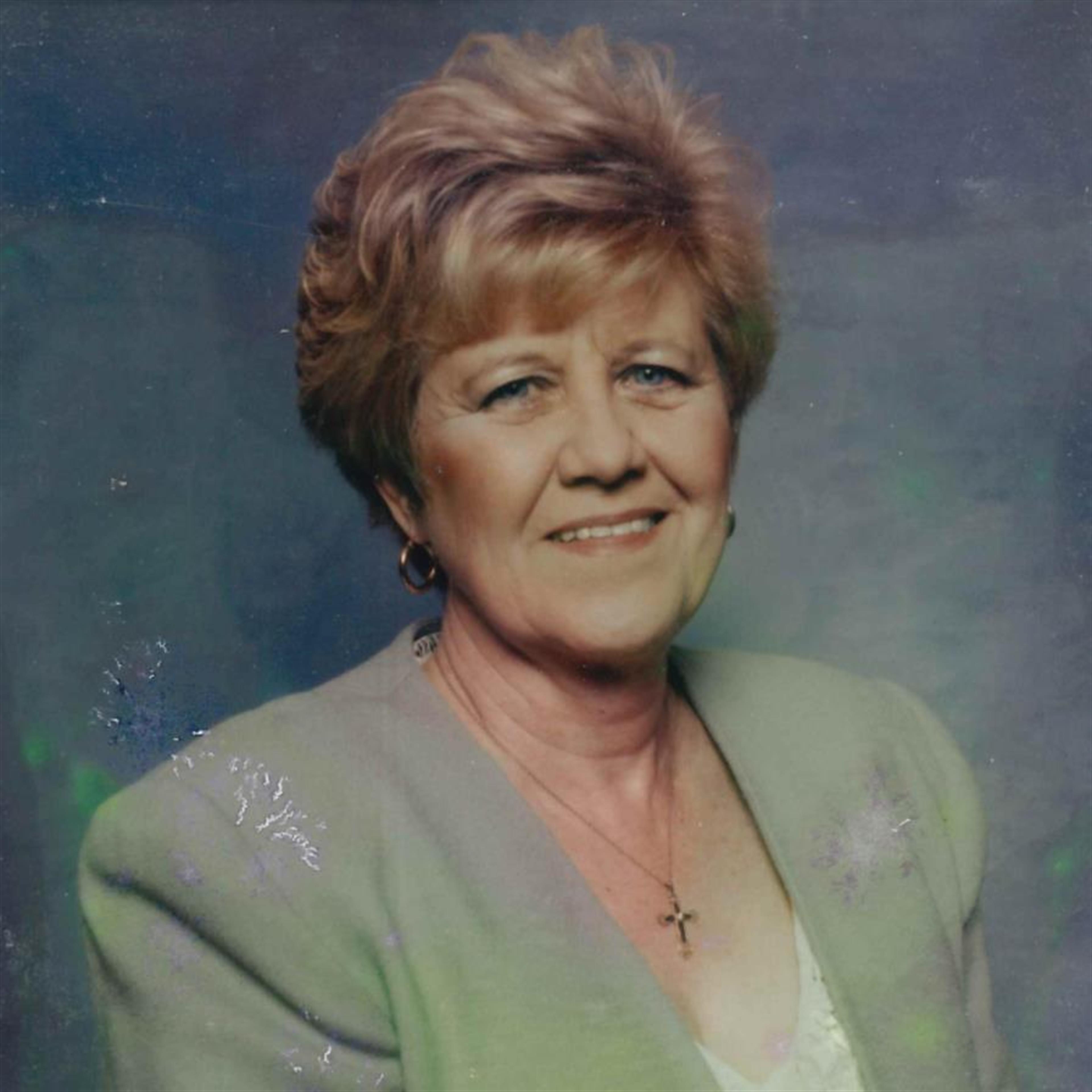 Ellen M McGowan