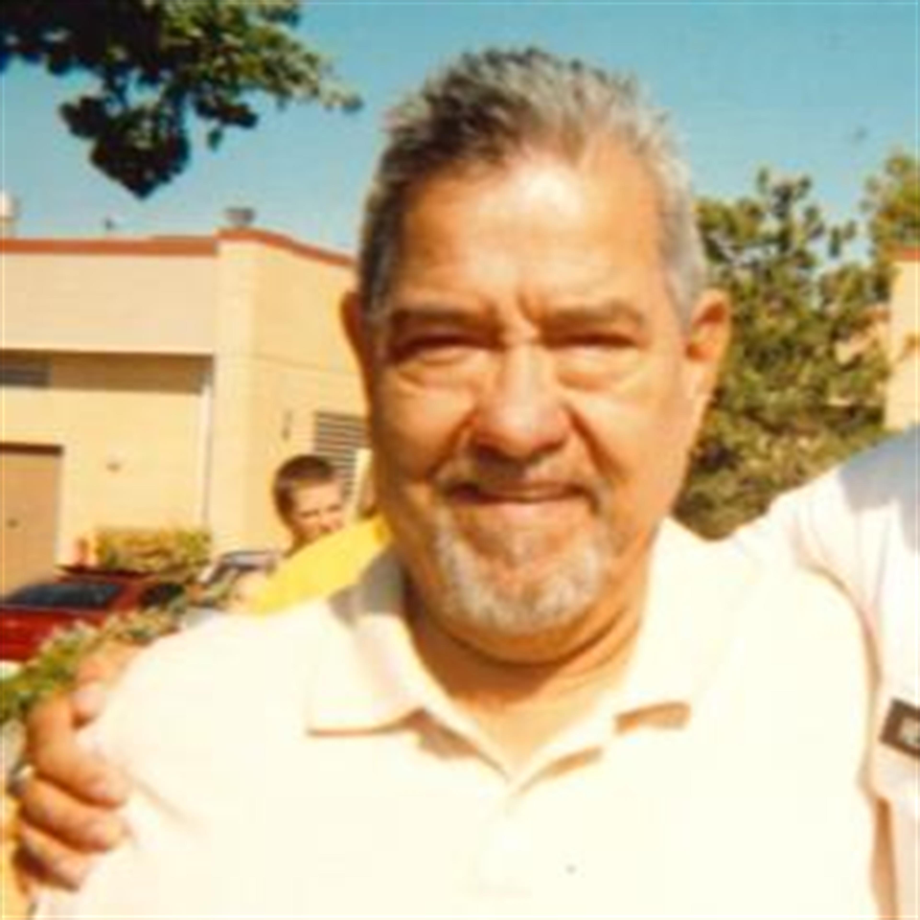 Jesus Hernandez's obituary picture