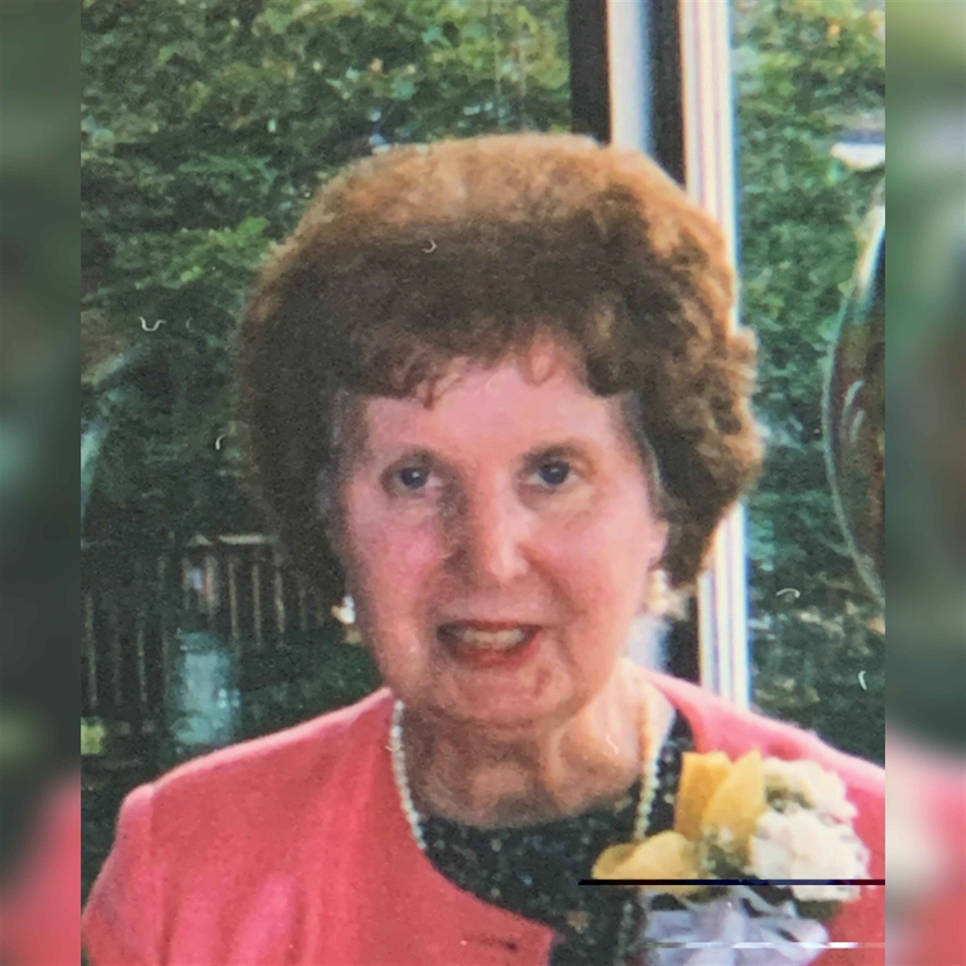 Donna Lee Guyker