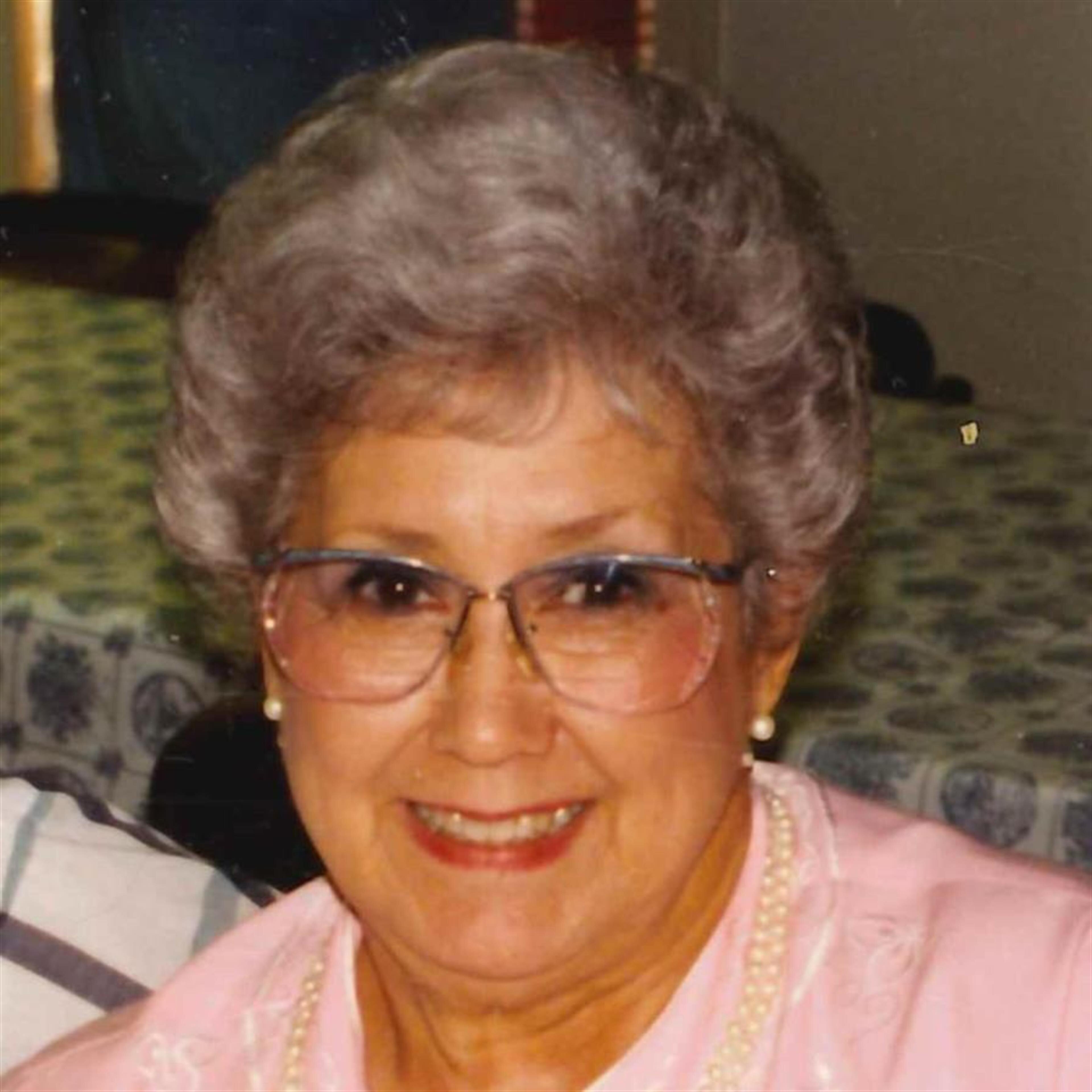 Margie J Meek