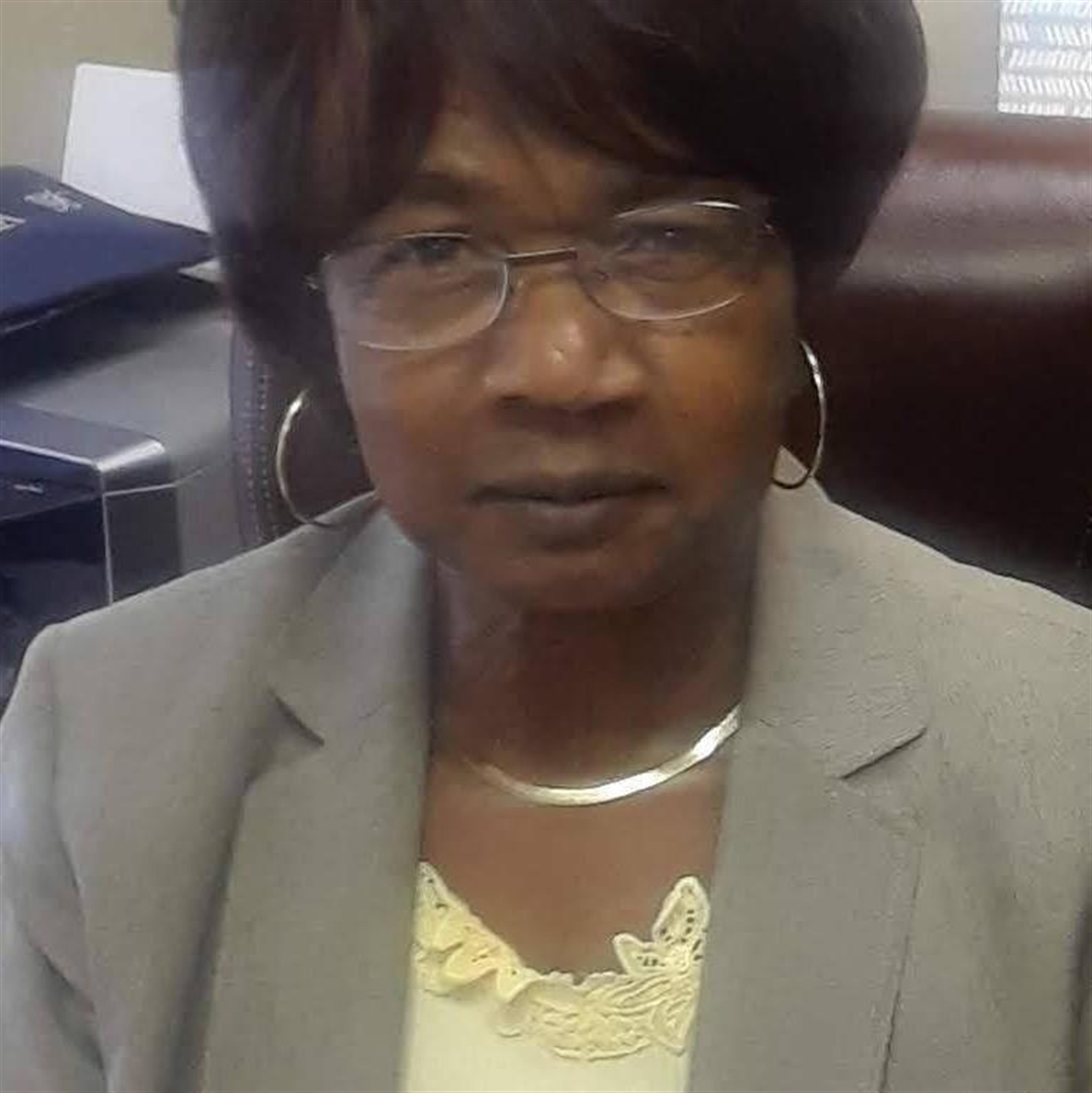 Mary L. Terry's obituary picture