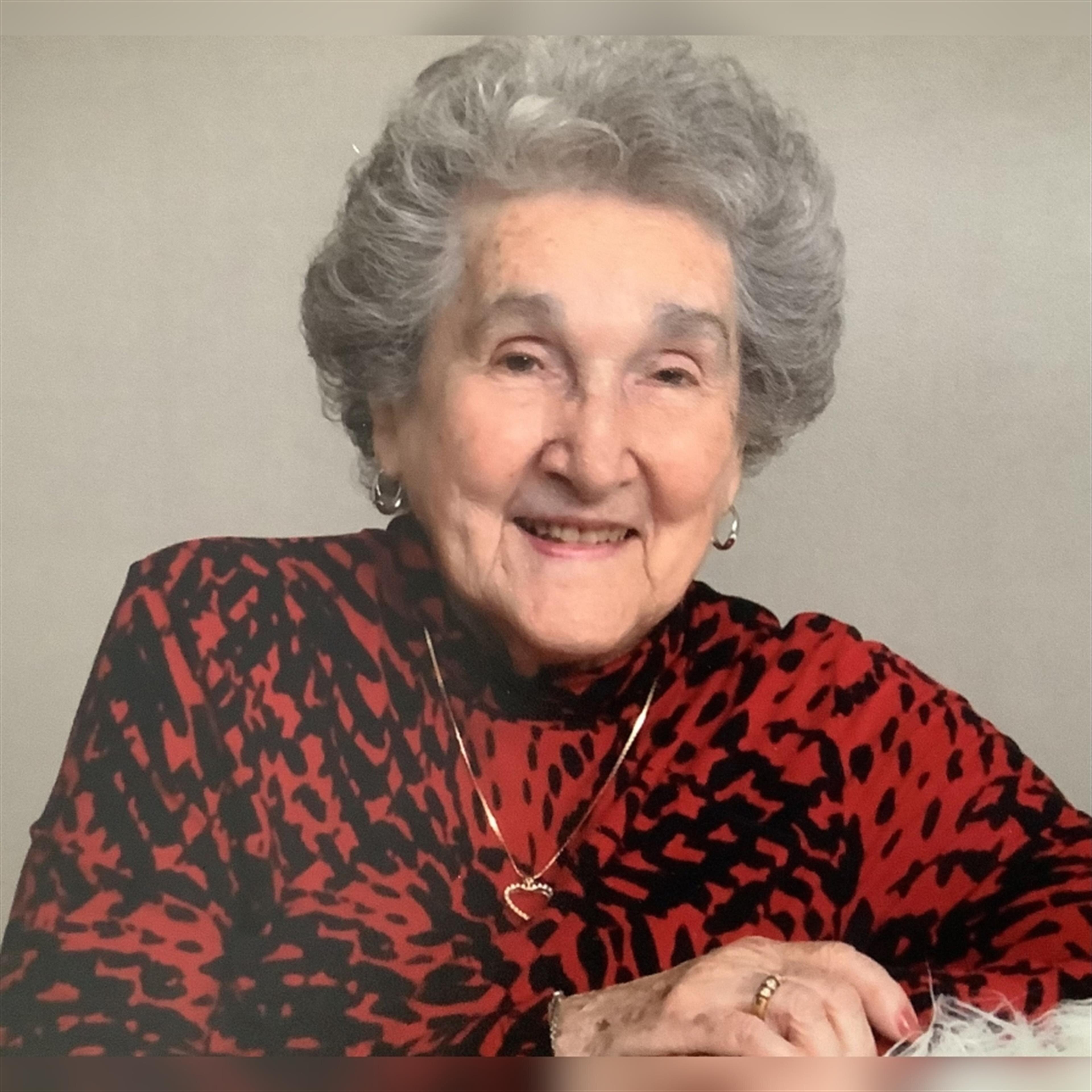 Lois Ellen Sharps