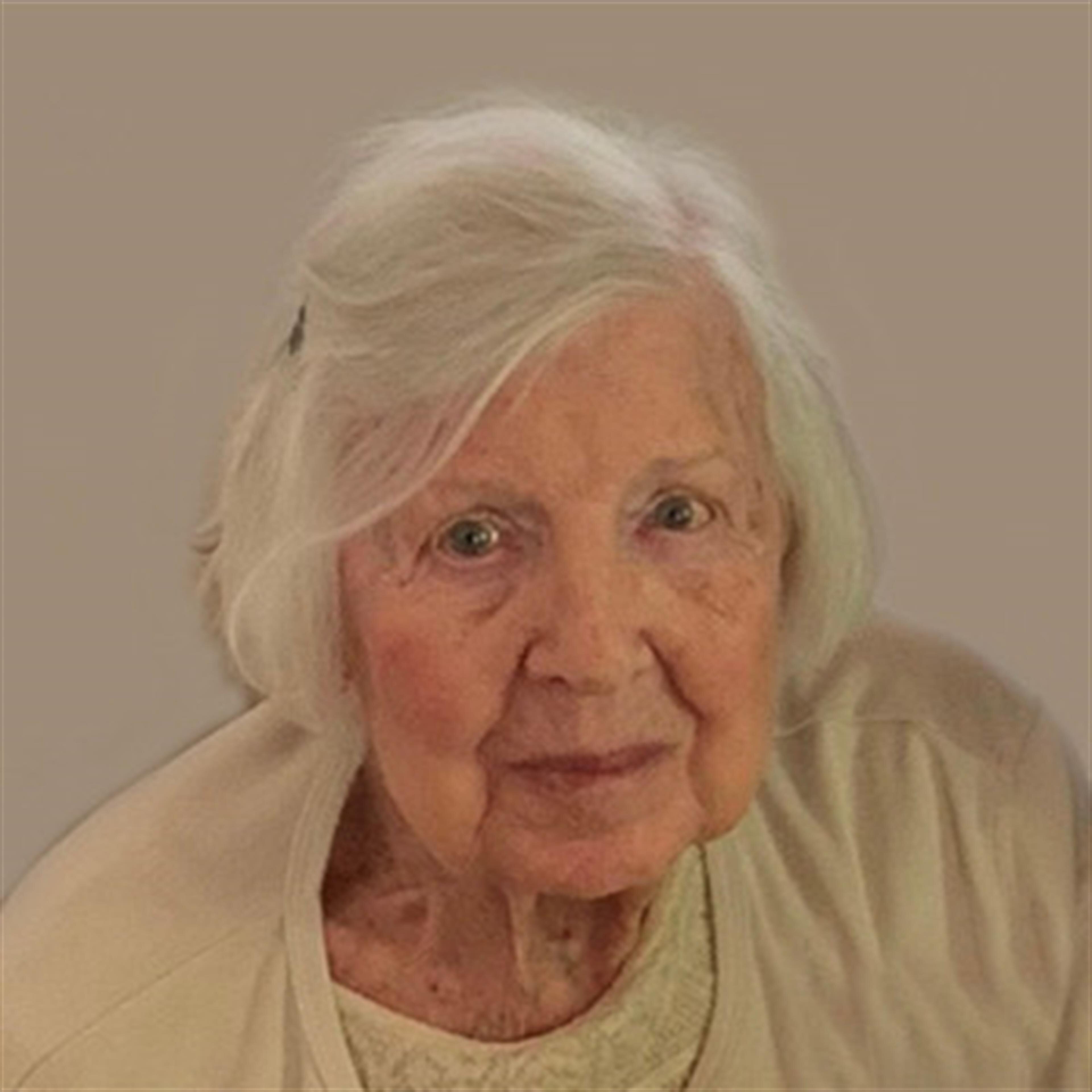 Eva Carrell
