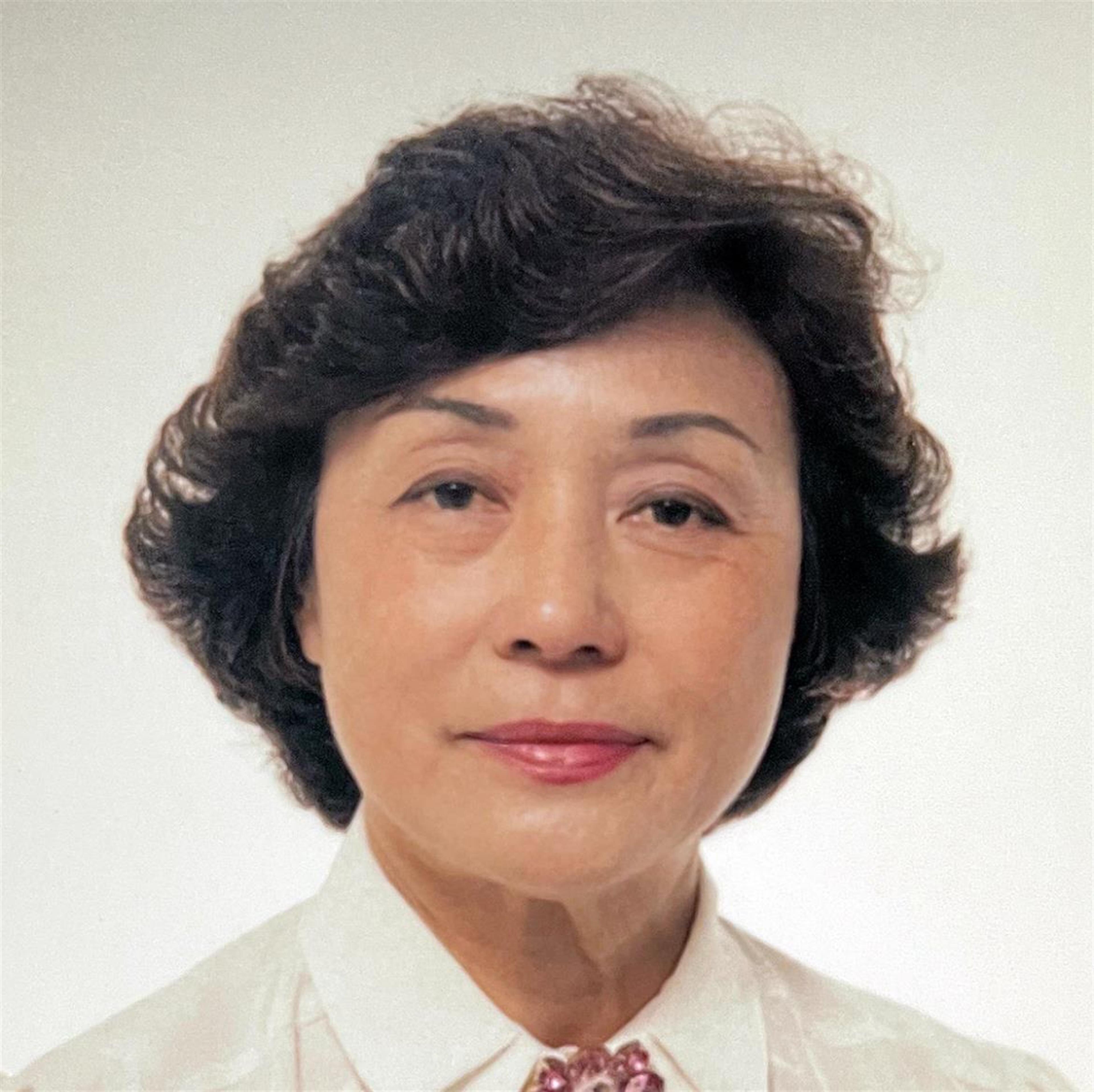 Alice Woon-Ling Hwang