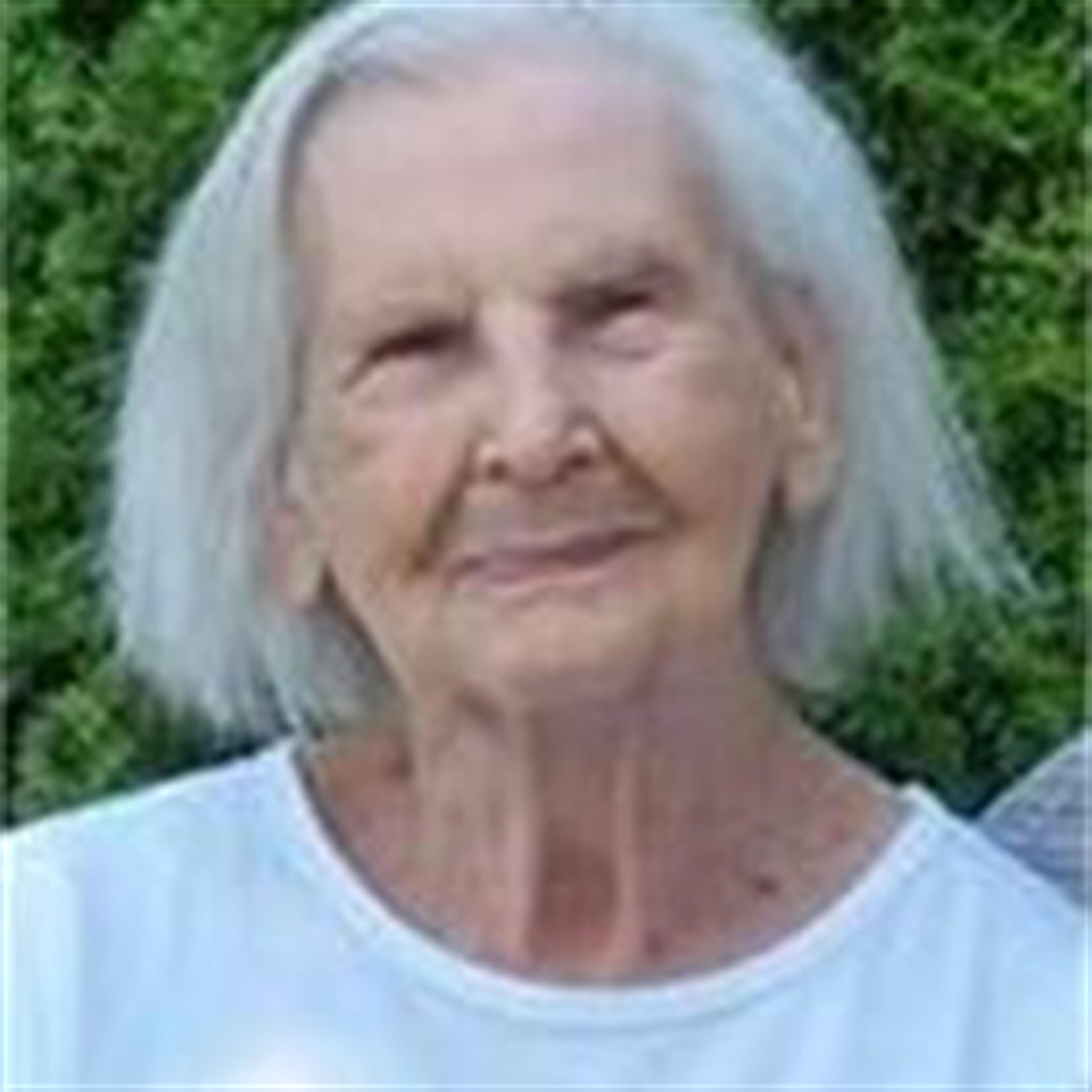 Deloris  Lloyd