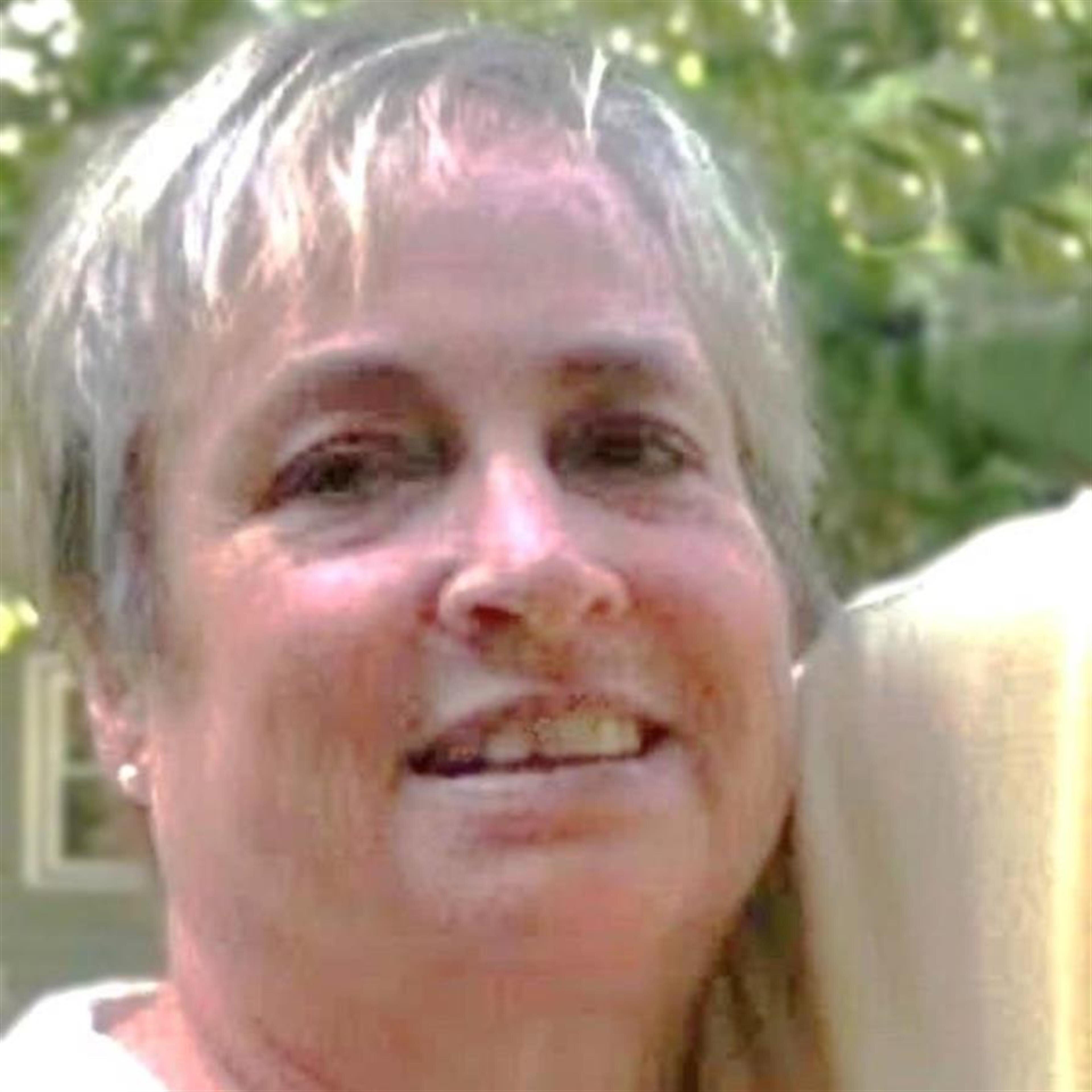 Linda "Lin" Portoluri