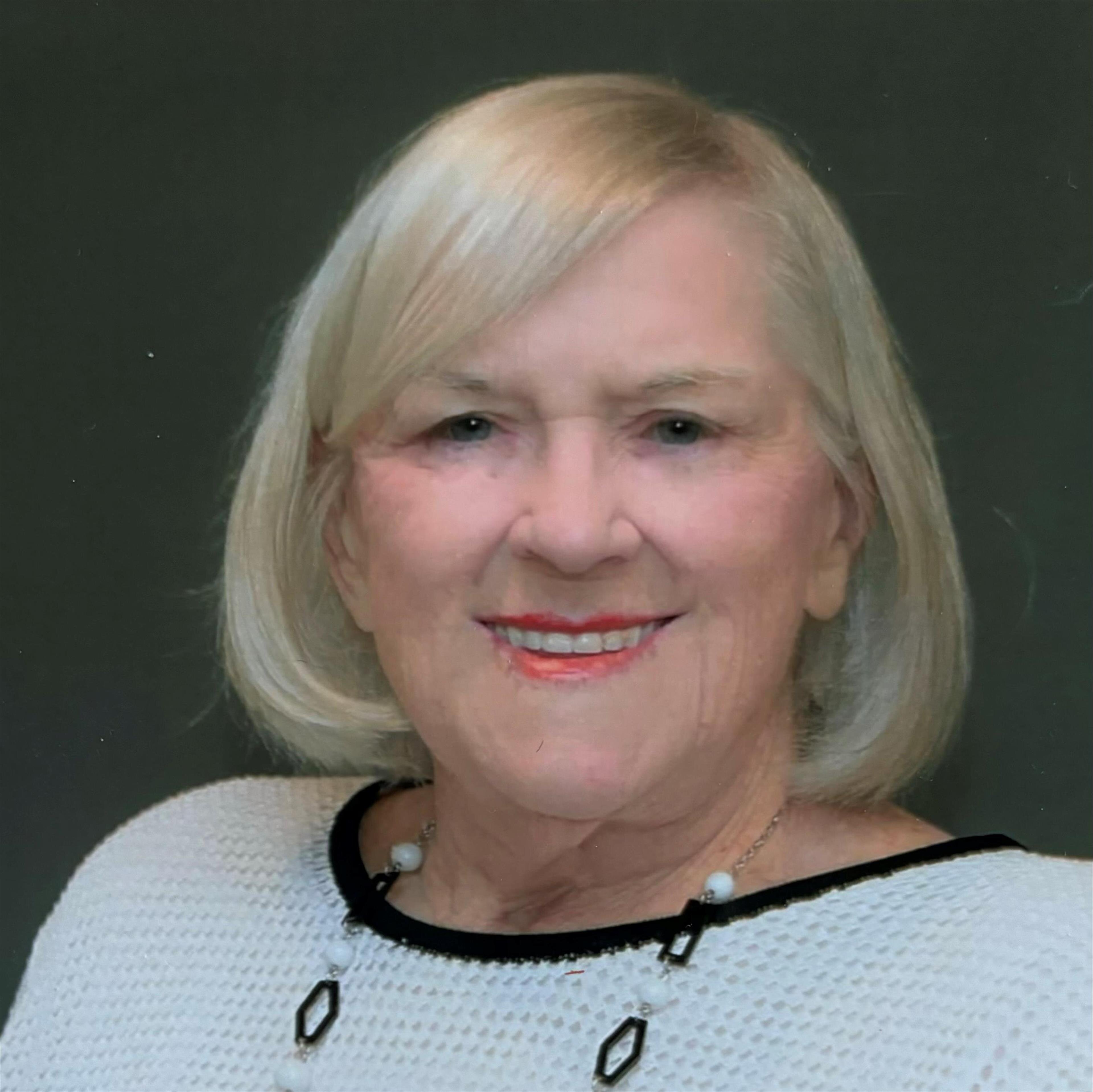 Lorena Hobart