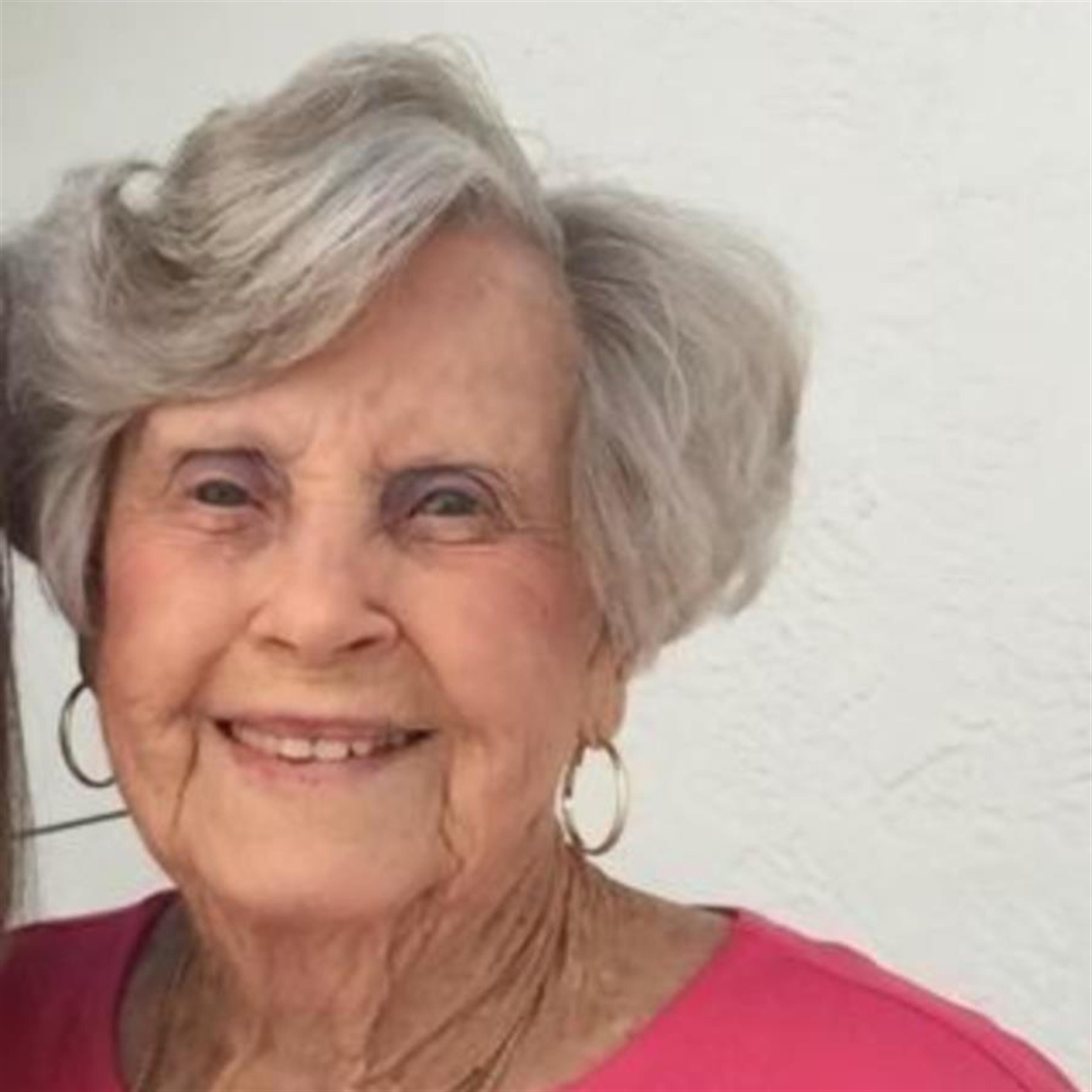 Daphne Nell Lee