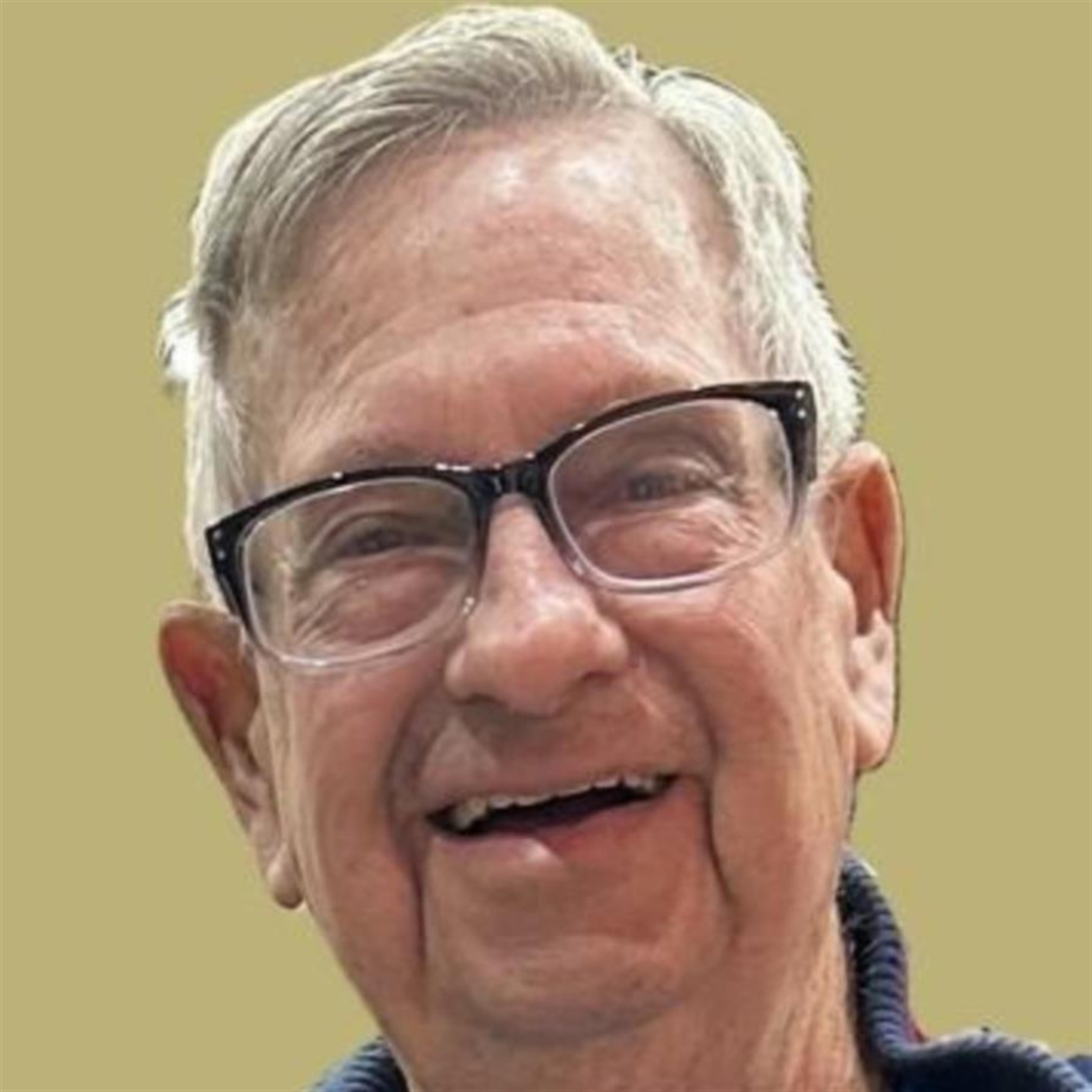 Lindell L. Webb's obituary picture