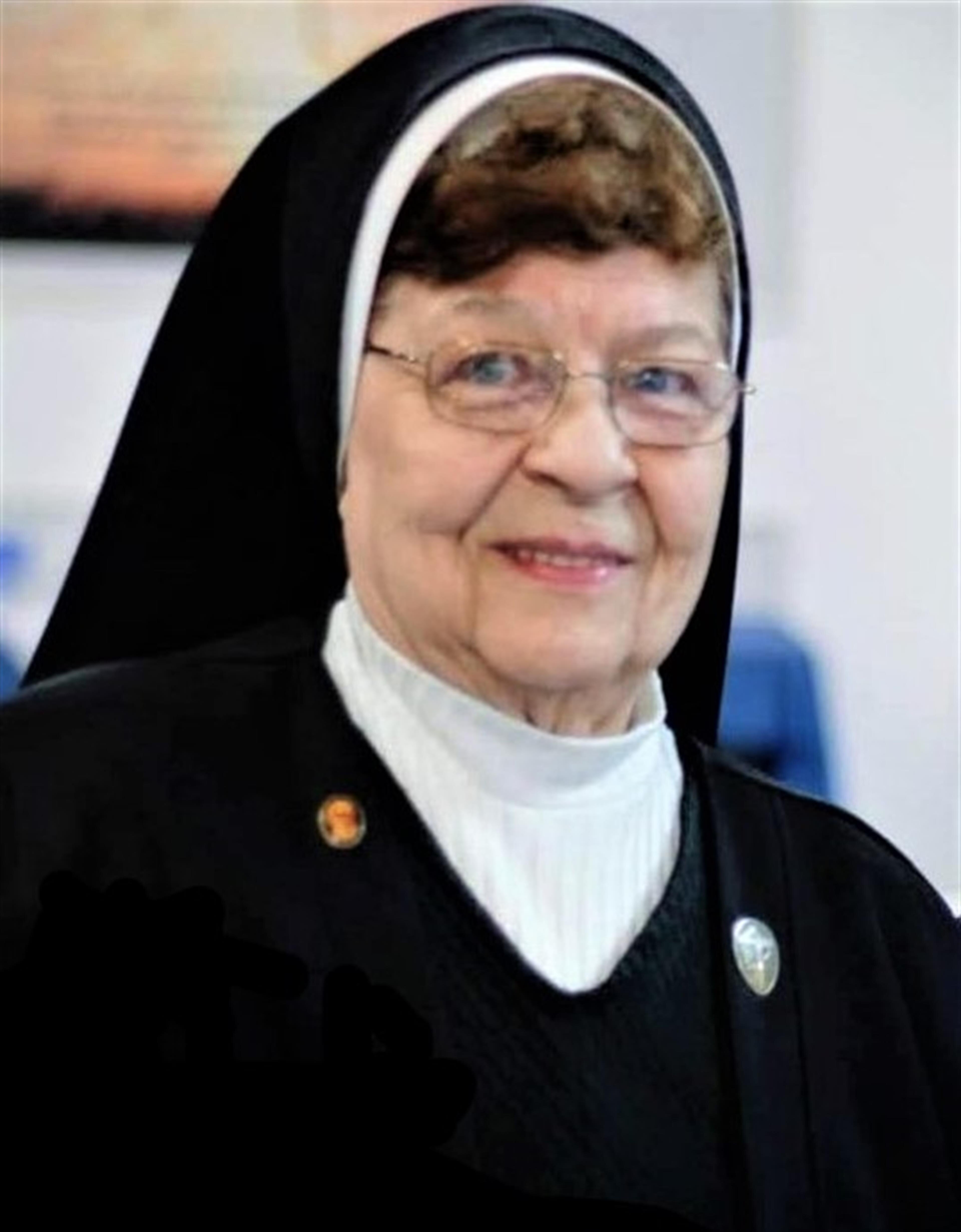 Sr. Leanne Leszczynski
