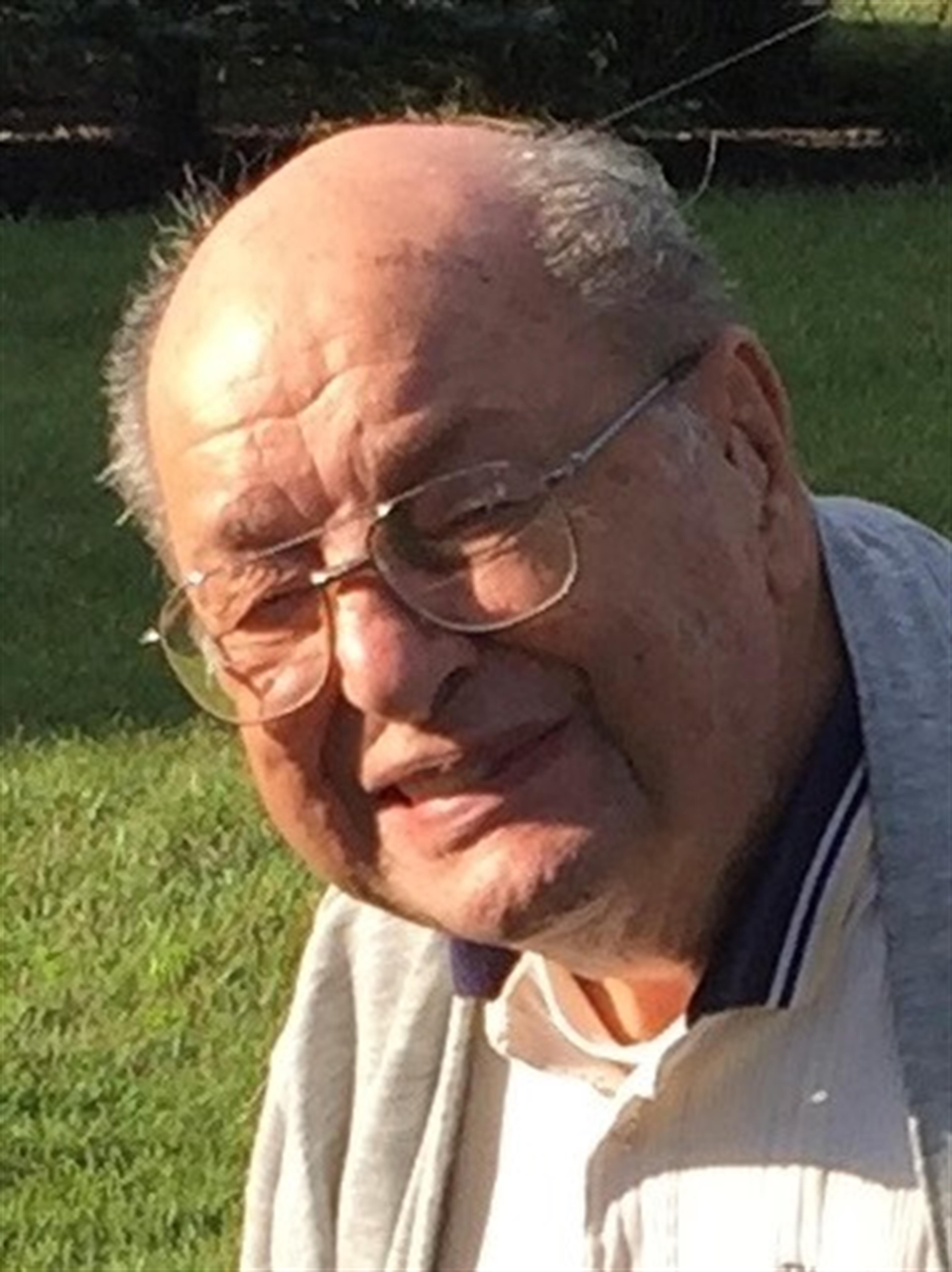 Frank J Scimeca