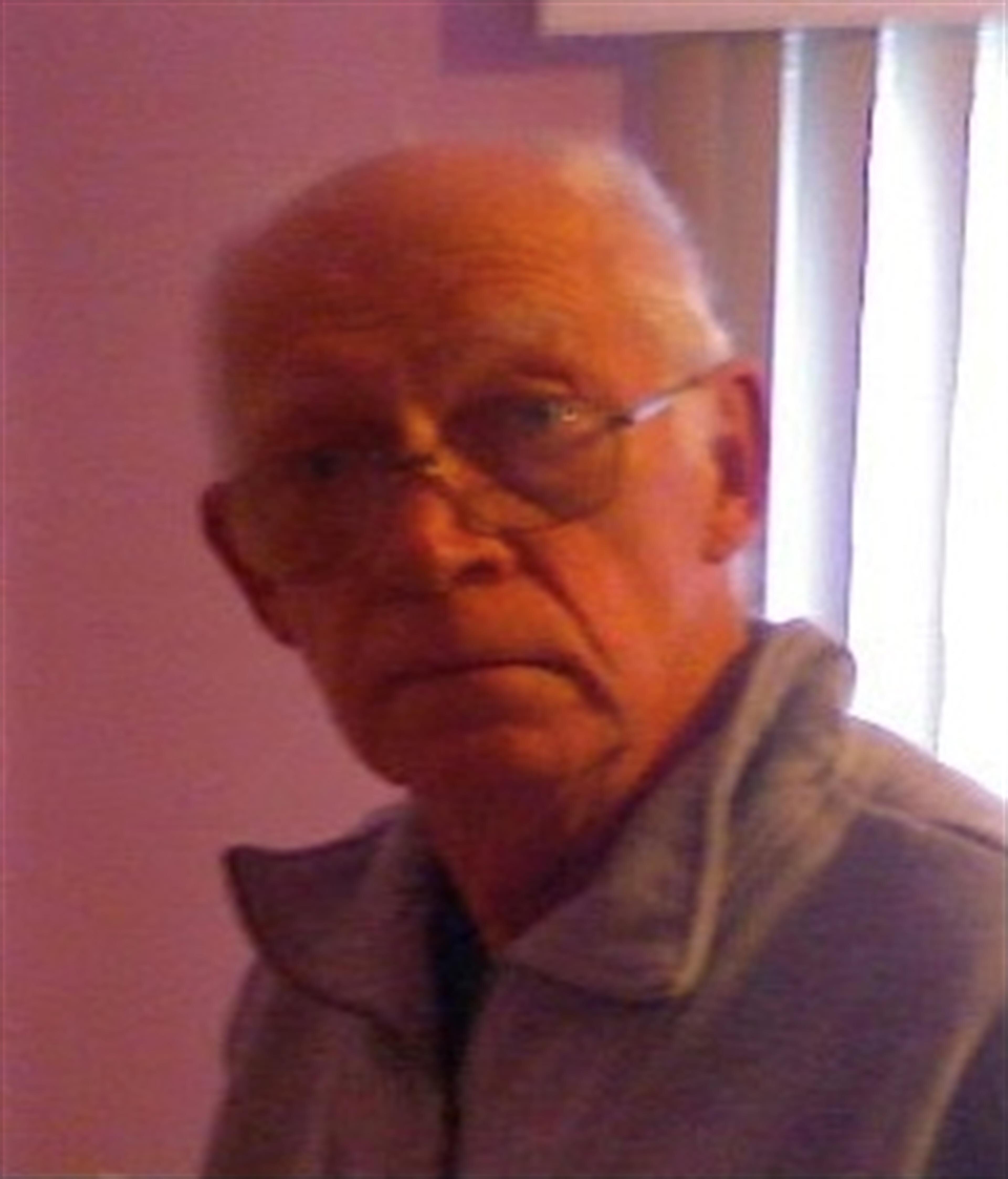 Robert L Novak