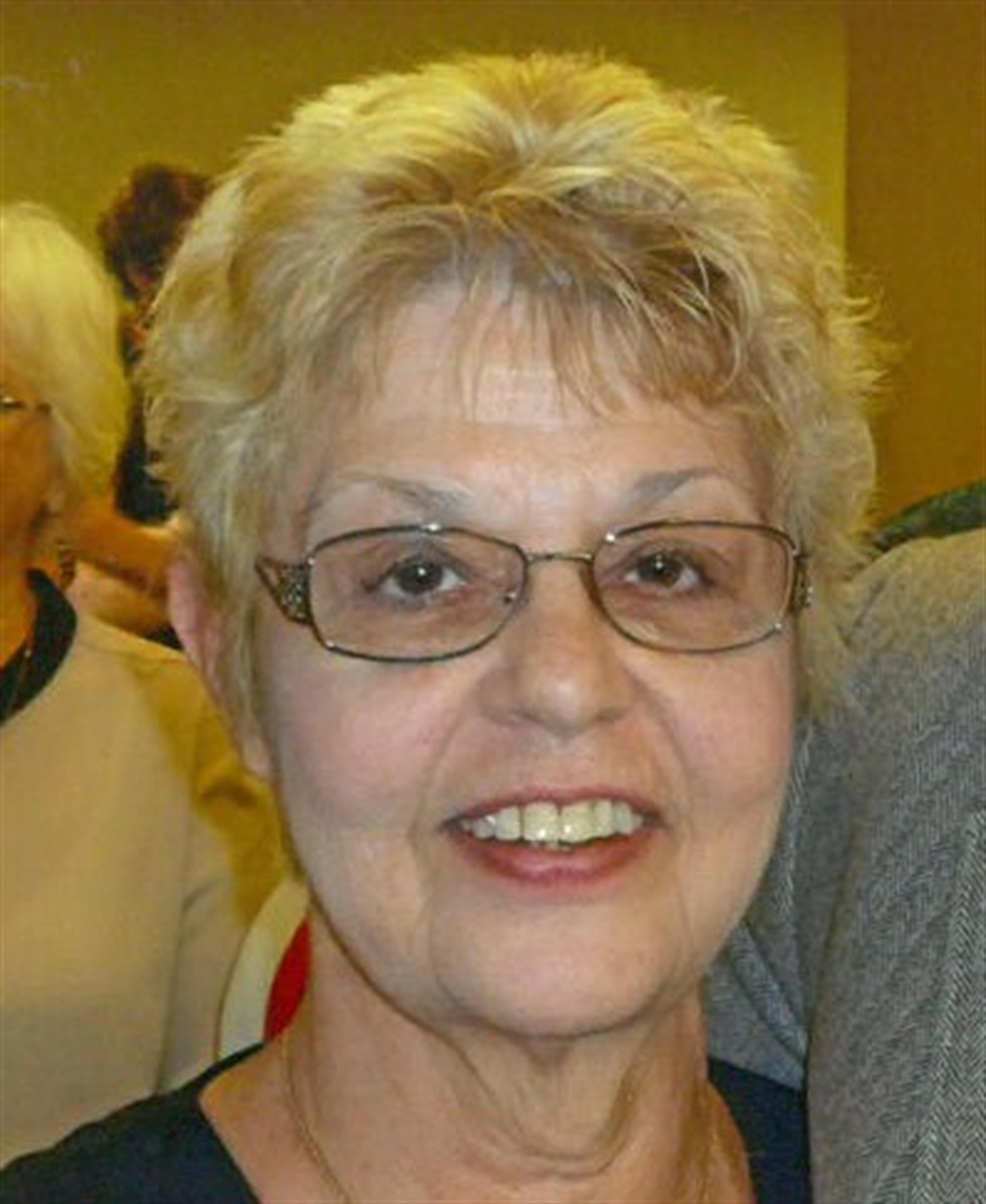 Ernestine (Gabel)  Deliberato