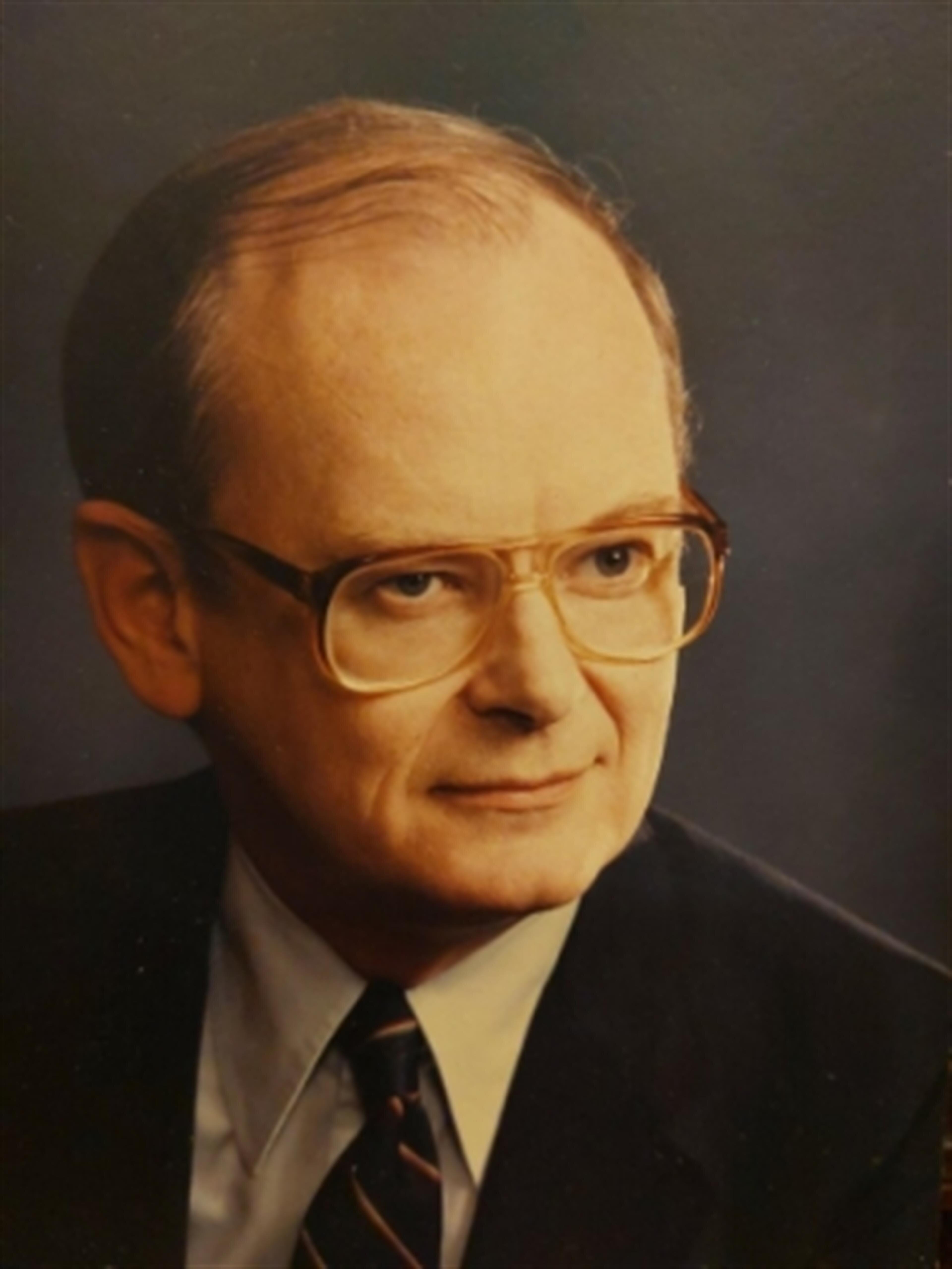 Dr. Michael Robert Nihill