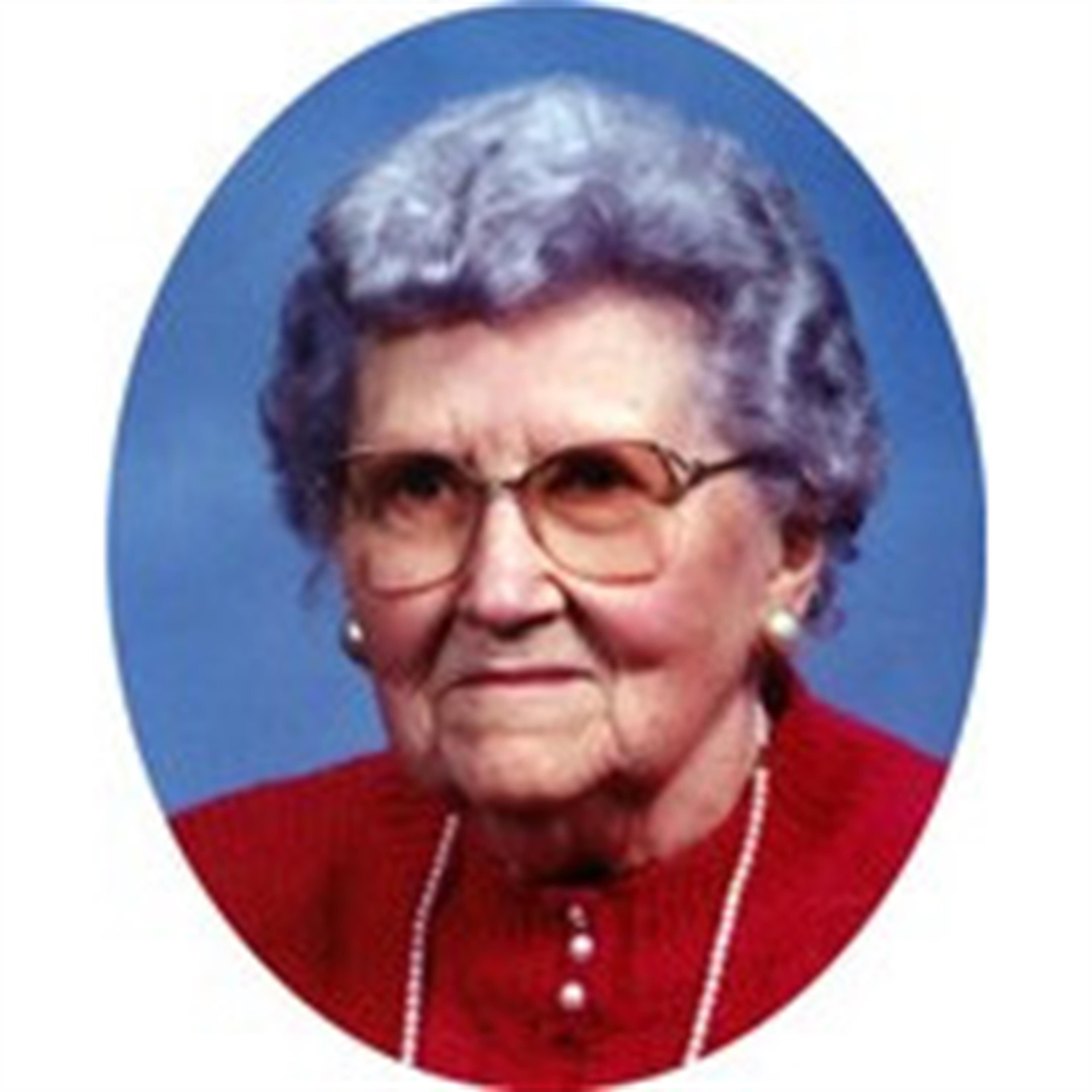 Eva Louise Lee