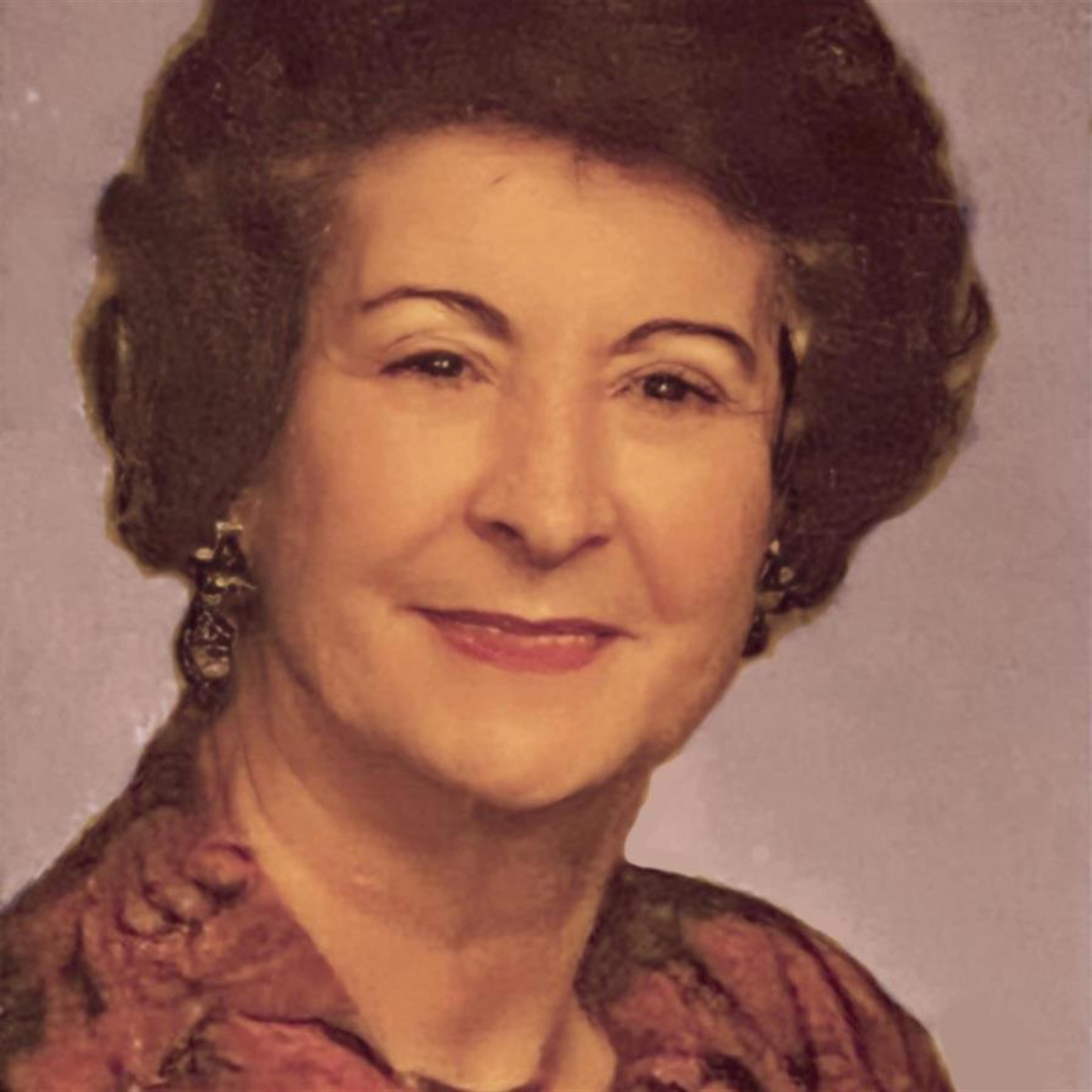 Esther Llull
