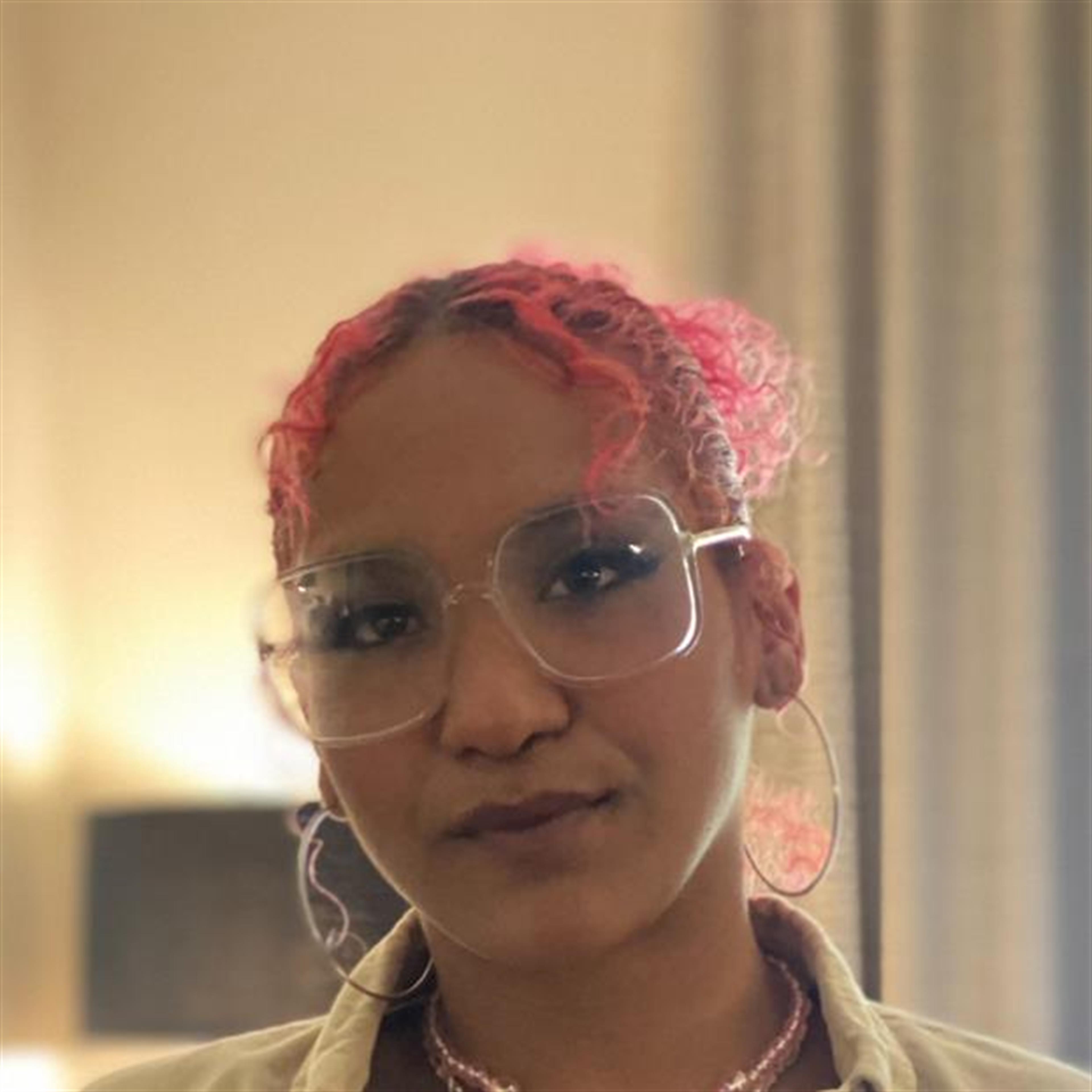 Ms. Amanda Idelia Perez