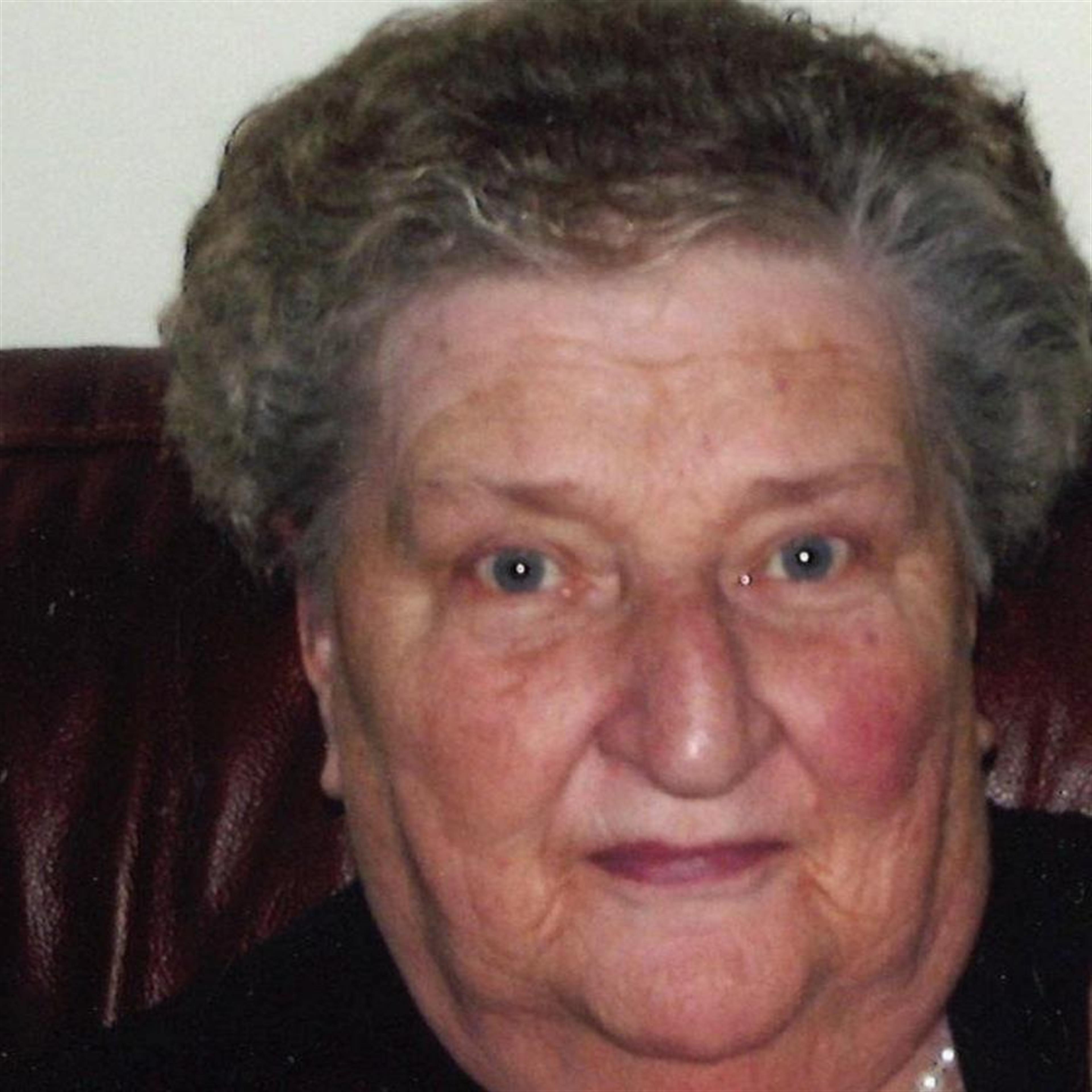 Lillian L. (Labulis) Greenwood