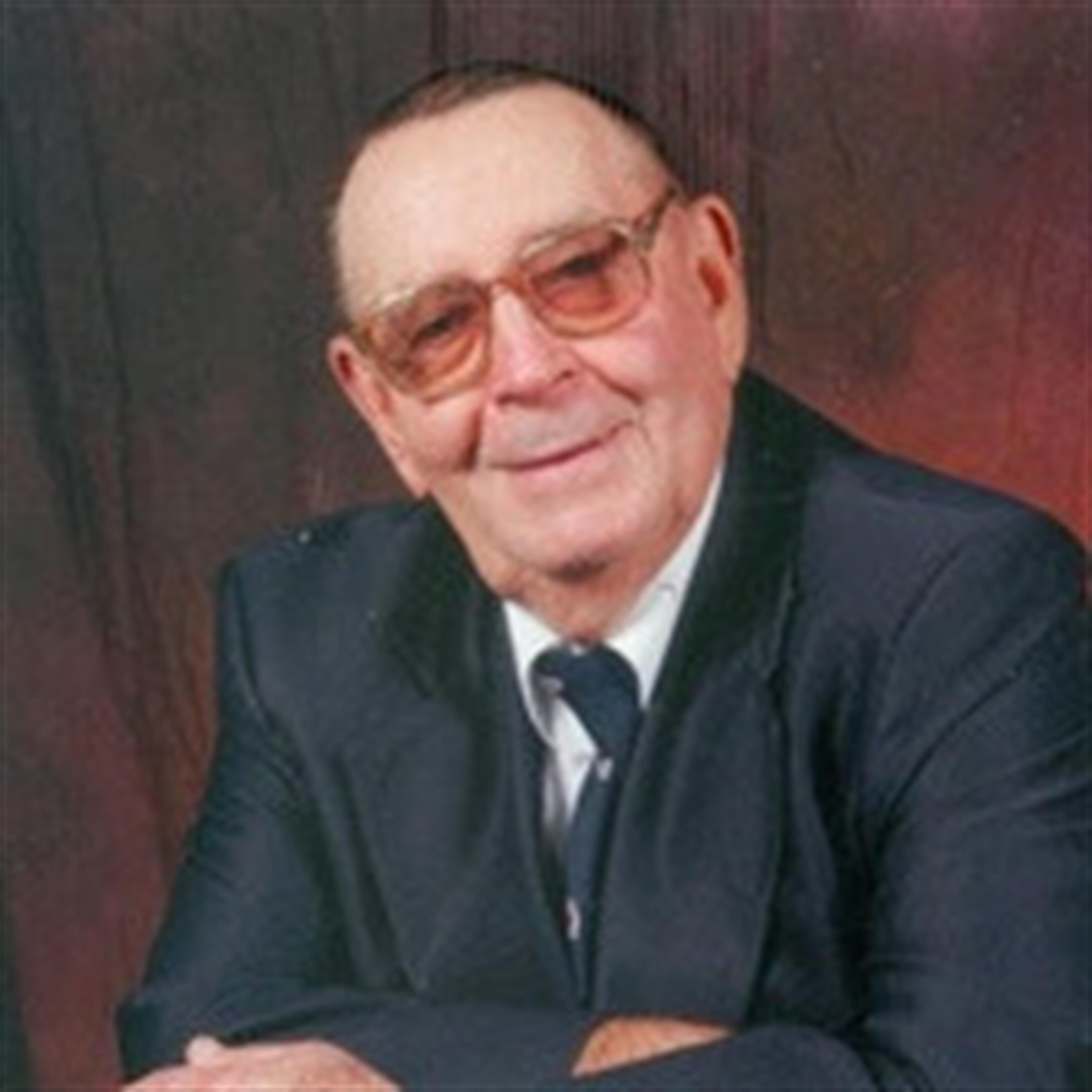 Leon Stratton Howard