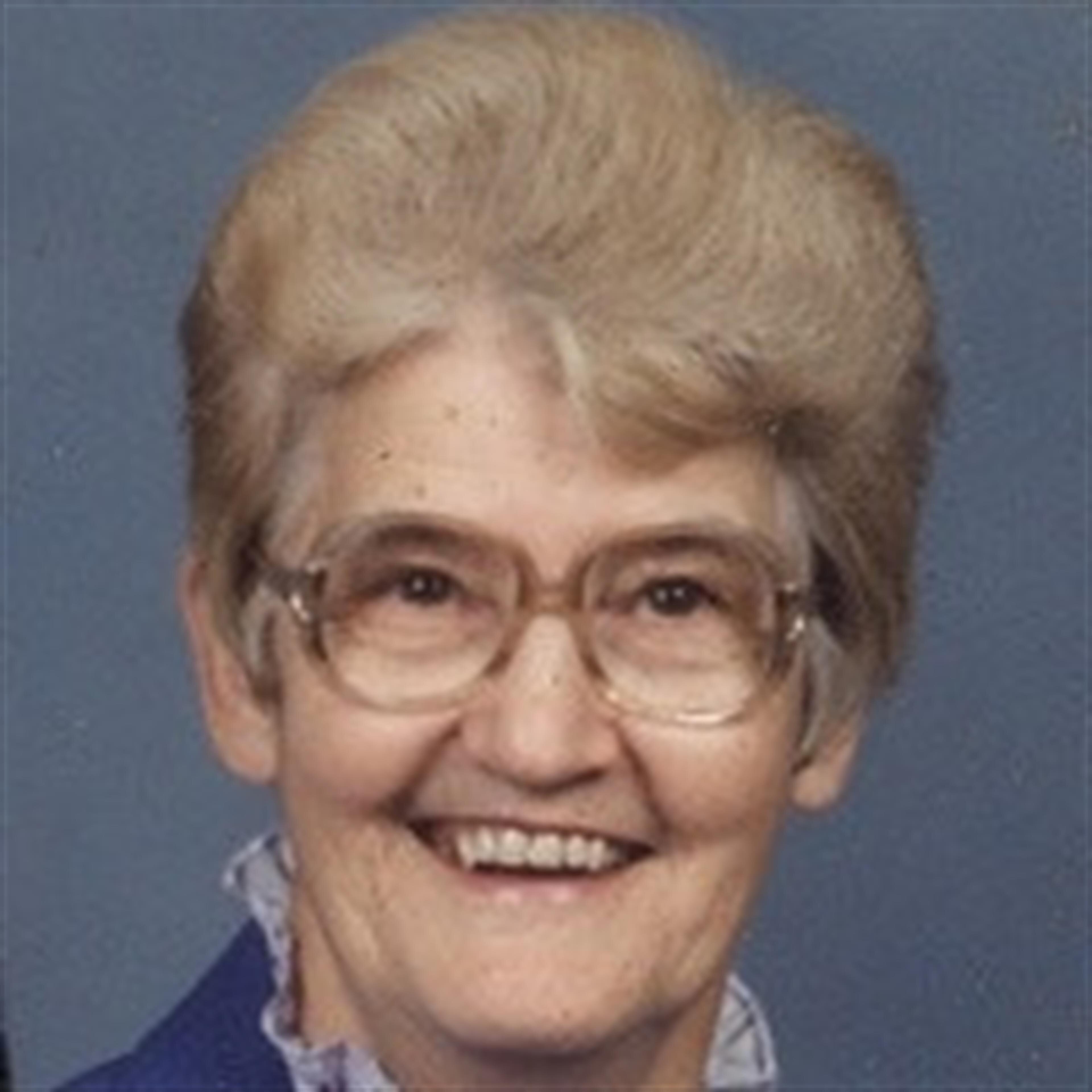 Maxine Lovell