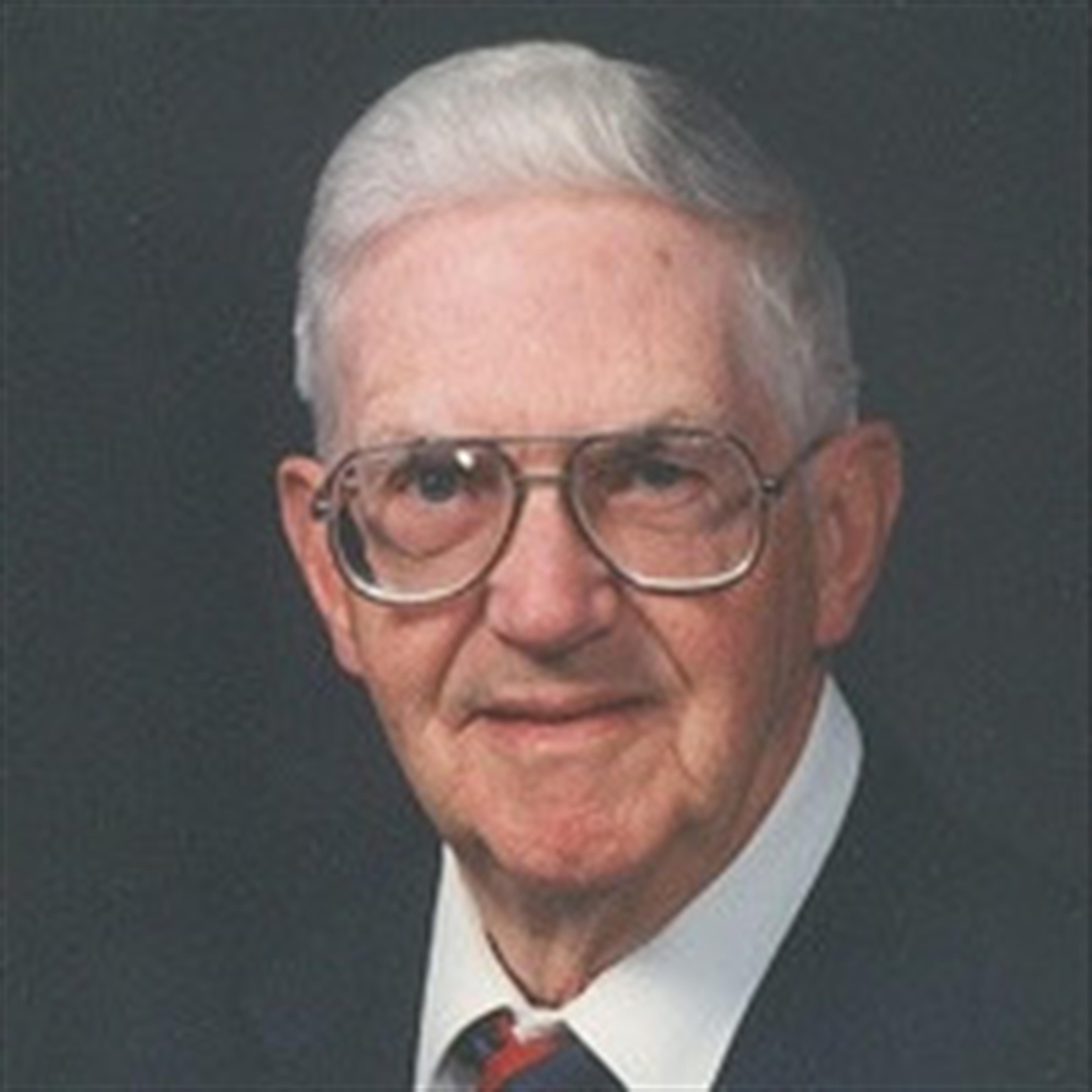 Warren Emerson Linn's obituary picture